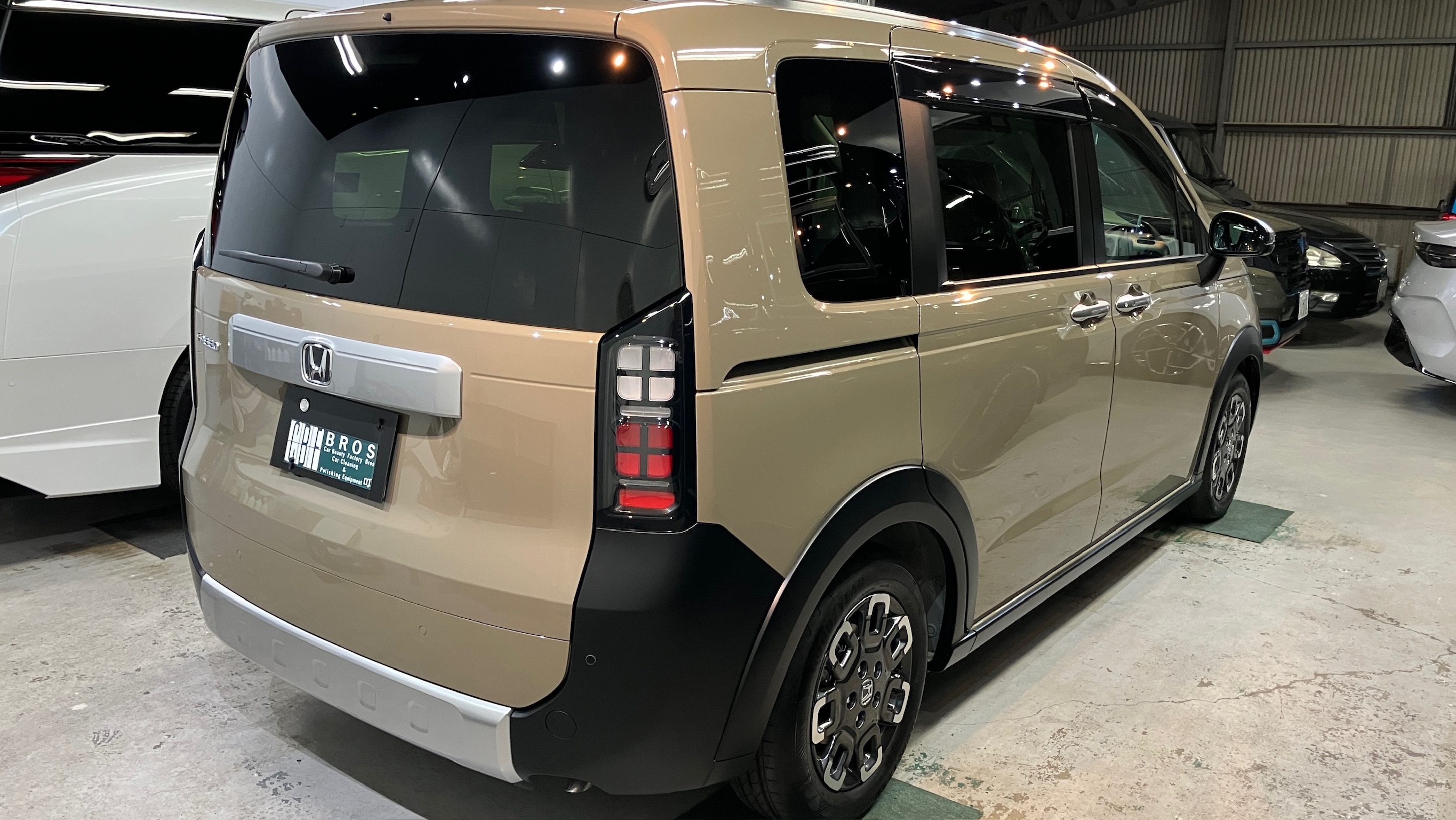 ホンダ・フリード:アドバンスド施工:完成写真5