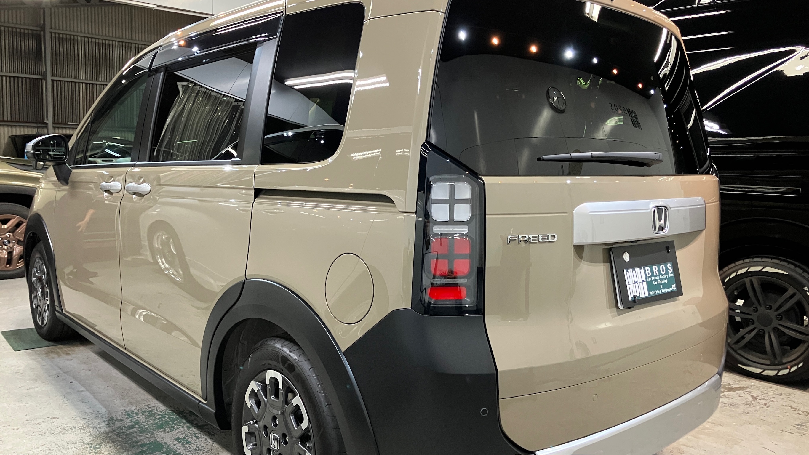 ホンダ・フリード:アドバンスド施工:完成写真4