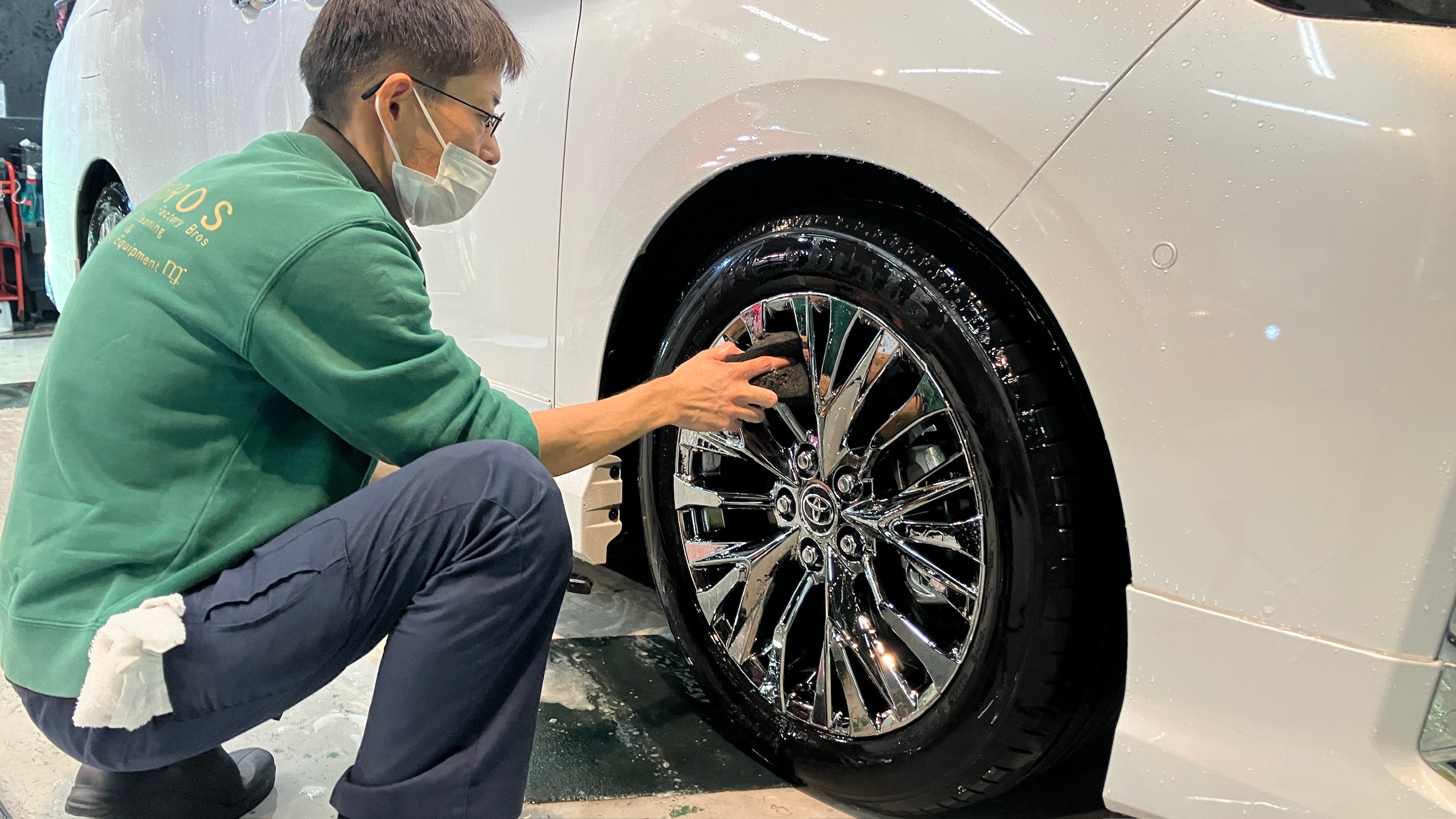 トヨタ・ヴェルファイア:アドバンスド施工:施工写真1