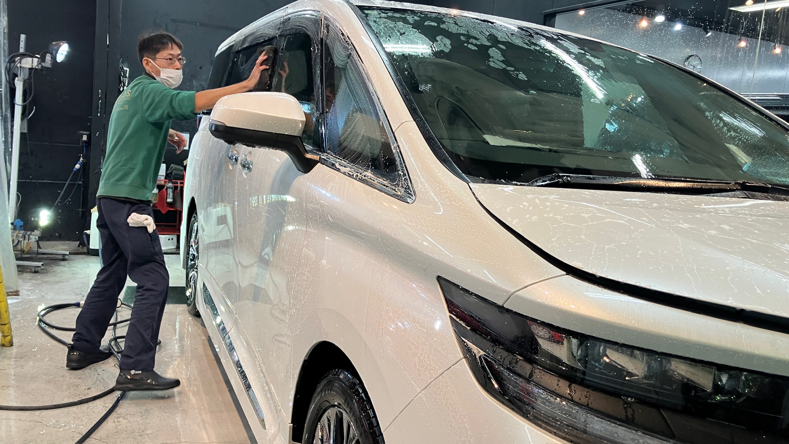 トヨタ・ヴェルファイア:アドバンスド施工:施工写真4