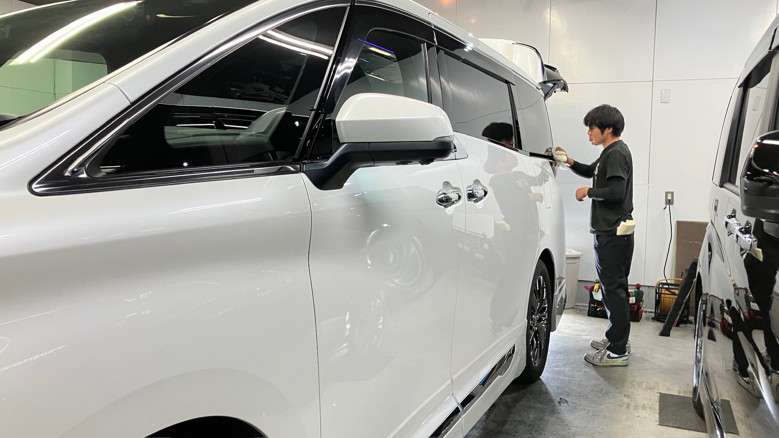 トヨタ・ヴェルファイア:アドバンスド施工:施工写真6