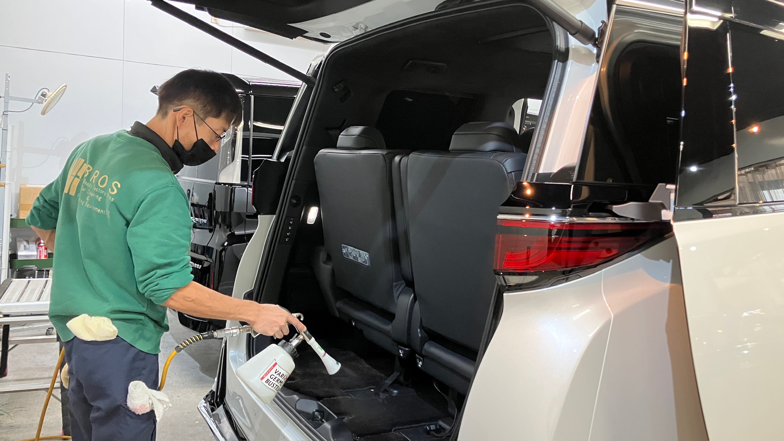 トヨタ・ヴェルファイア:アドバンスド施工:施工写真7