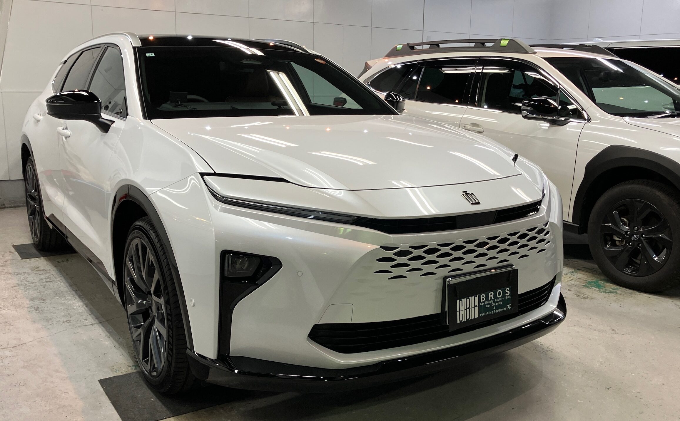 トヨタ・クラウンエステート:クラスM施工:完成写真4