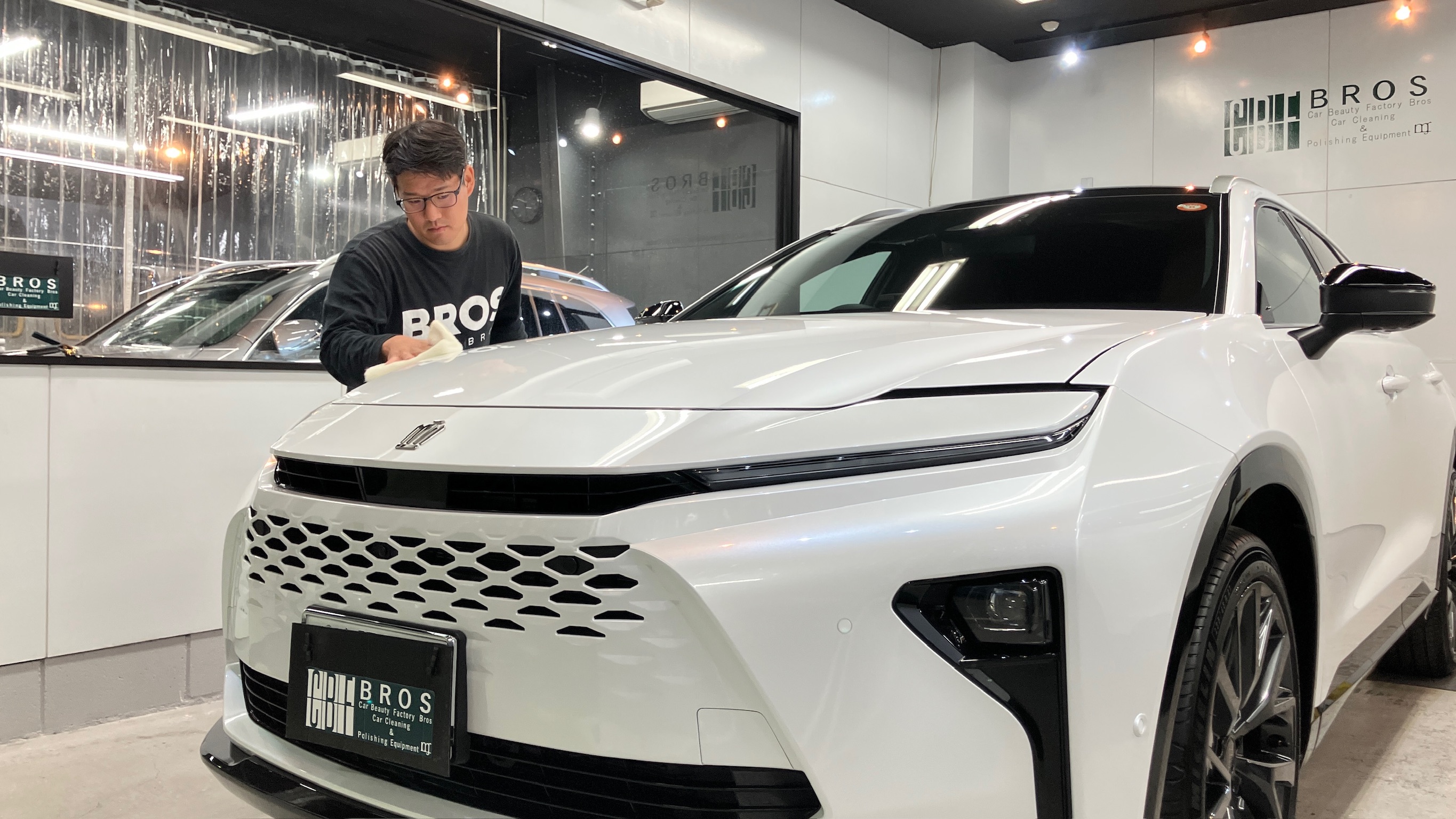 トヨタ・クラウンエステート:クラスM施工:施工写真2