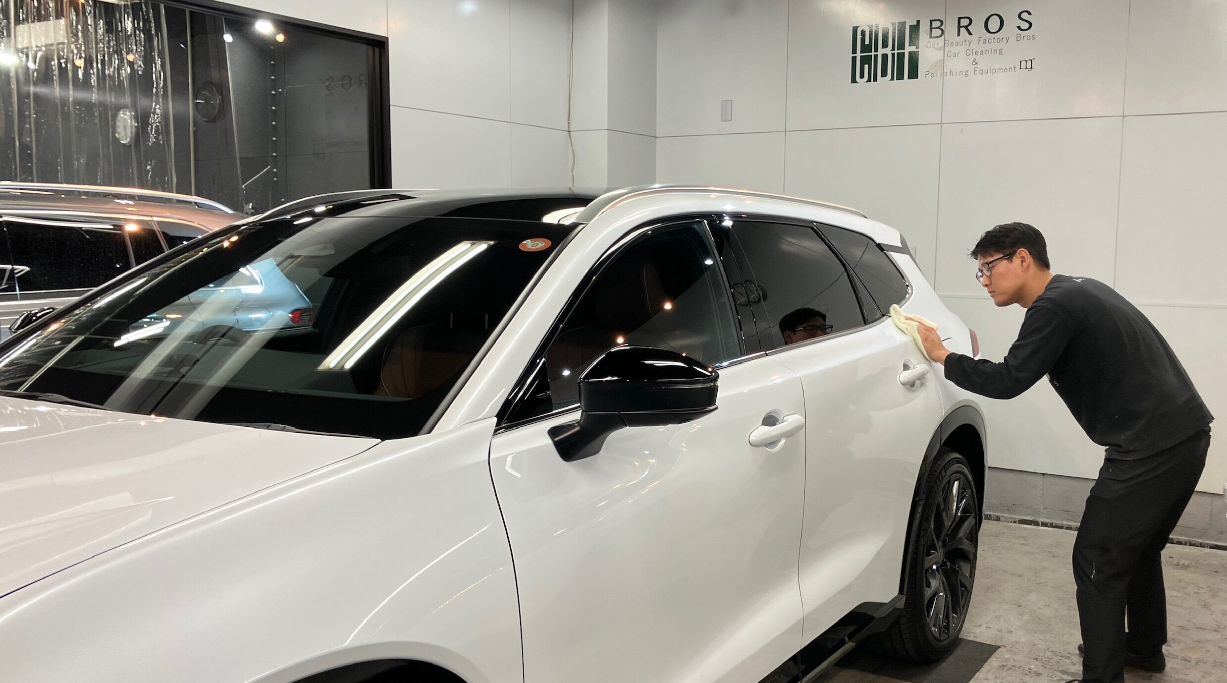 トヨタ・クラウンエステート:クラスM施工:施工写真4