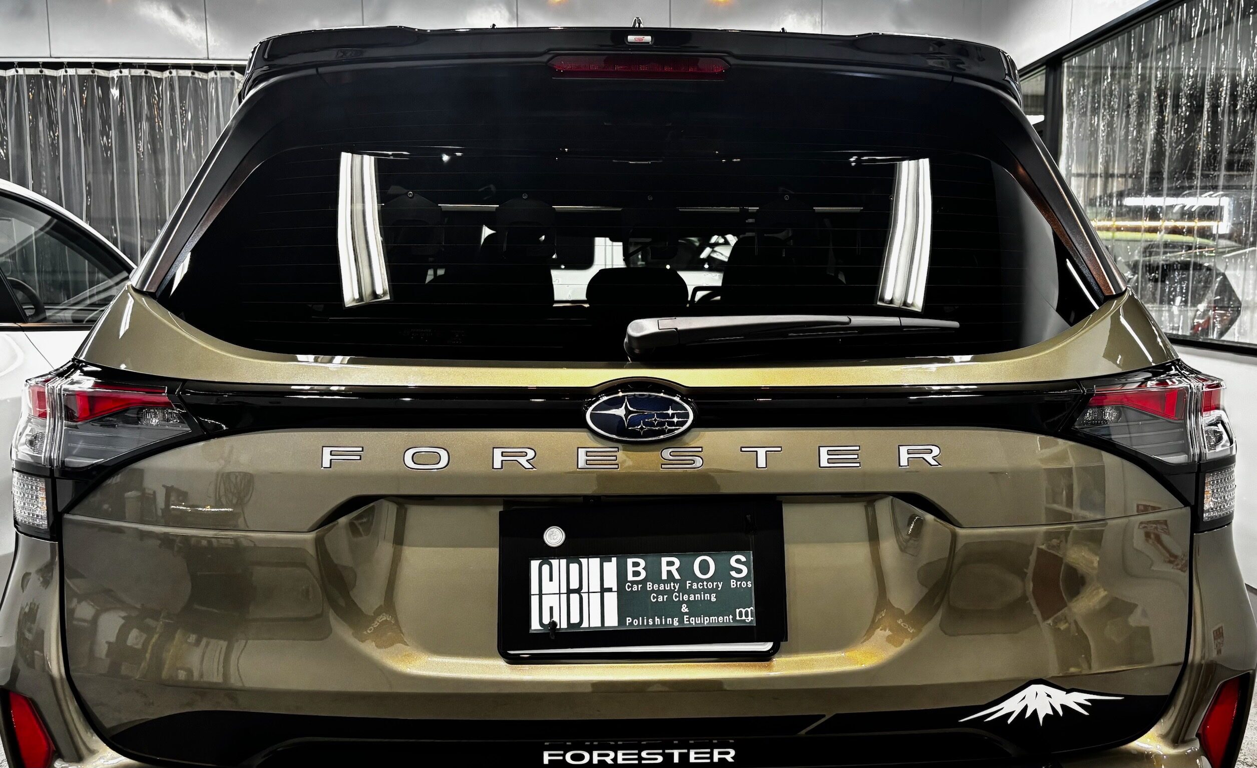 スバル・フォレスター:断熱フィルム施工:完成写真1