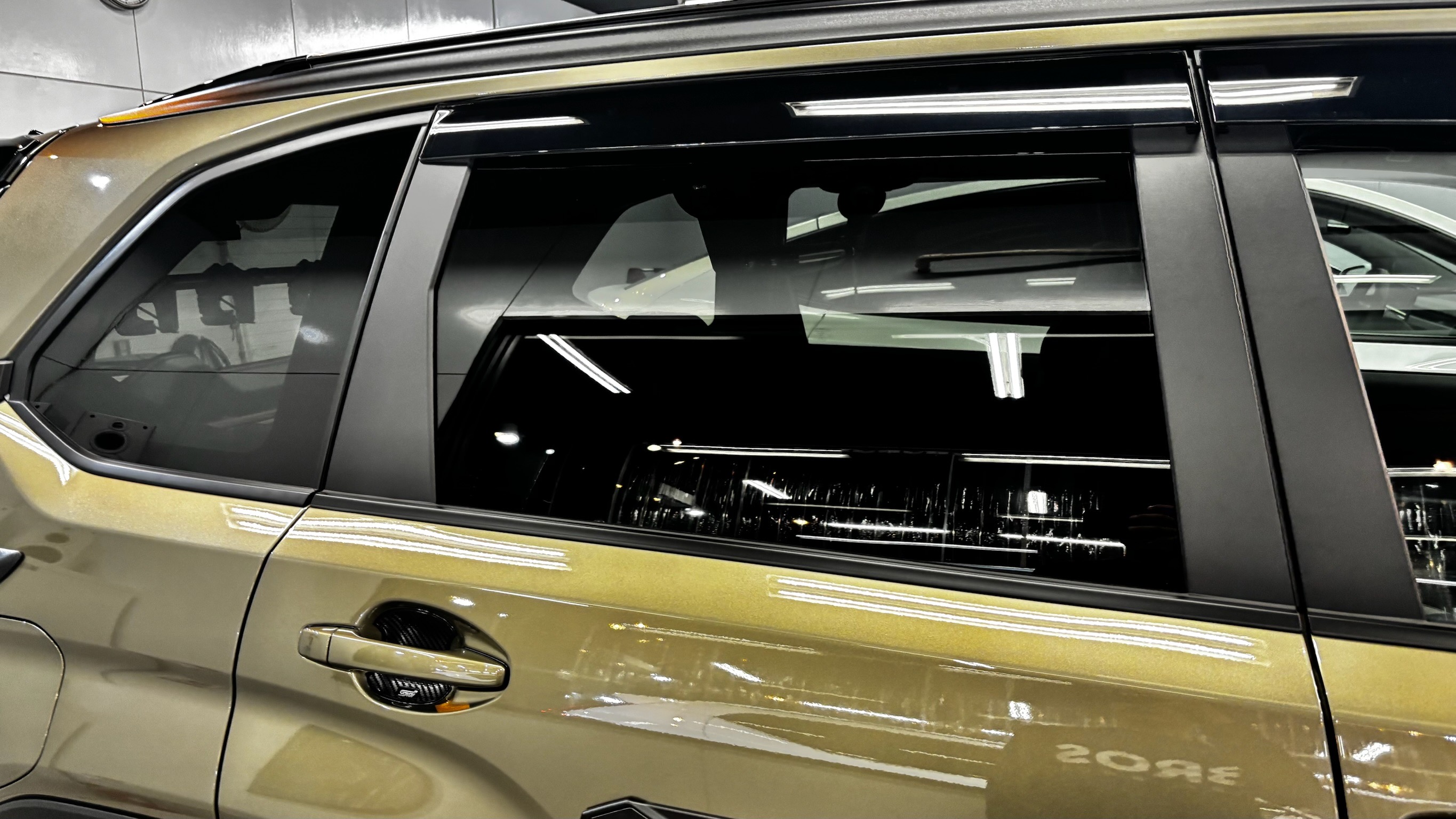 スバル・フォレスター:断熱フィルム施工:完成写真2