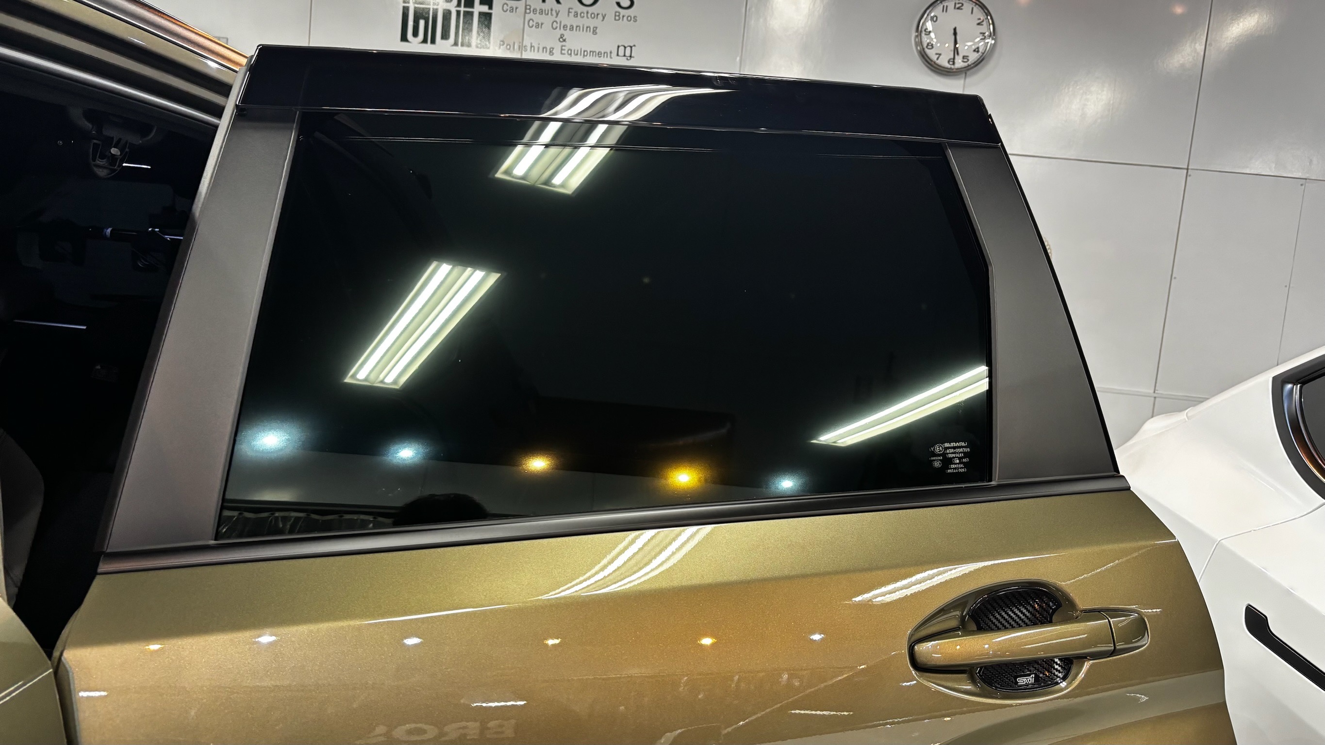 スバル・フォレスター:断熱フィルム施工:完成写真7