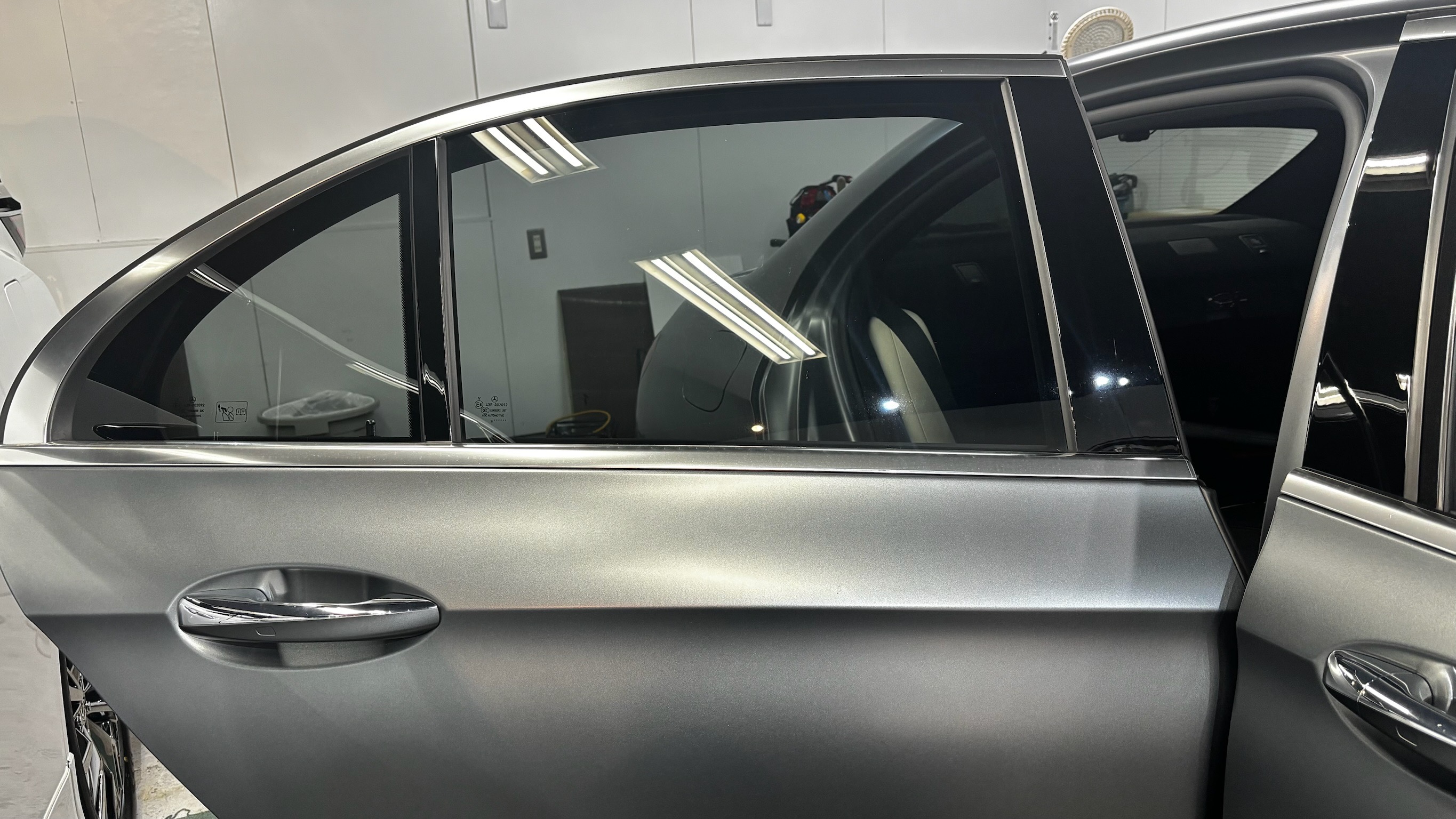 メルセデス・ベンツ・AMG E53:断熱カーフィルム施工:完成写真2