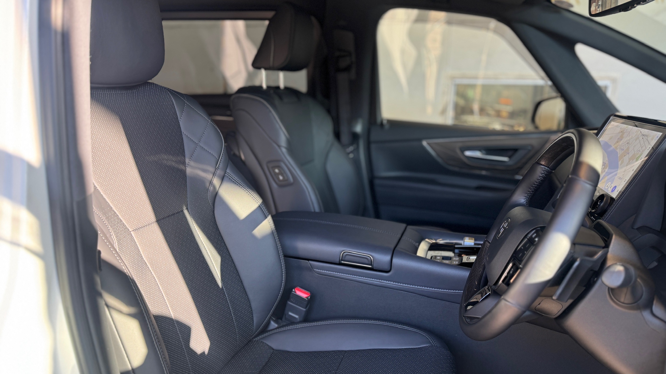 トヨタ・アルファード：インテリアコーティング施工：施工写真４