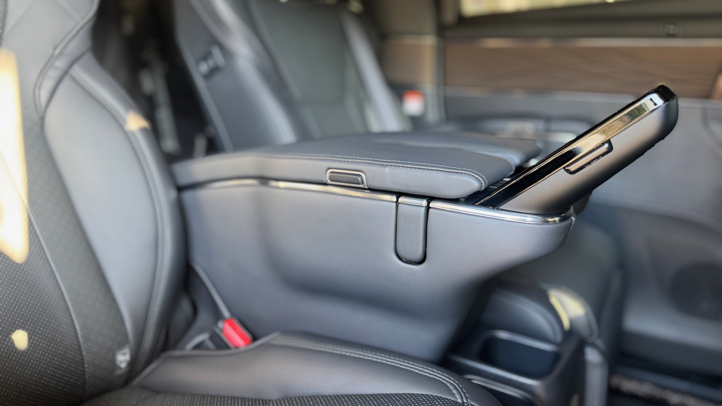 トヨタ・アルファード：インテリアコーティング施工：施工写真７