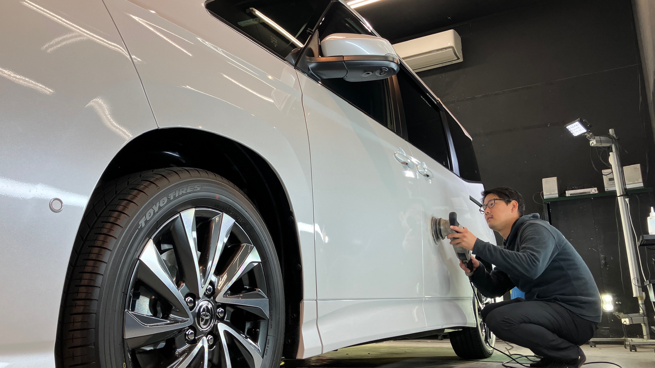 トヨタ・ヴォクシー：ガードグレイズ施工：施工写真１