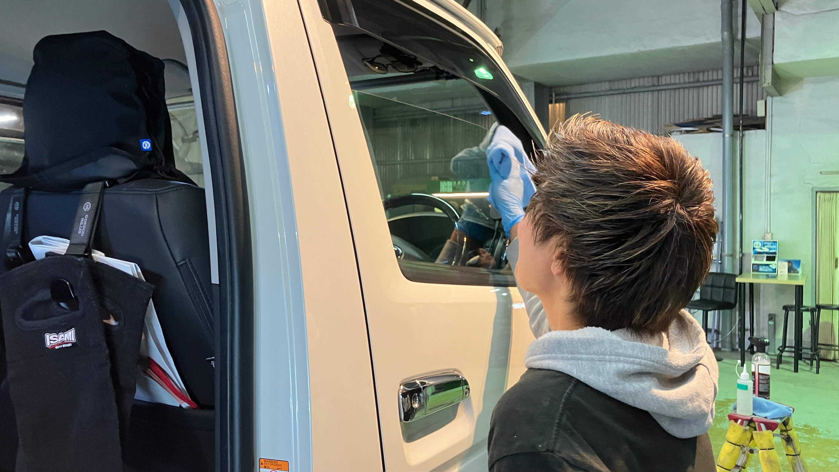 トヨタ・ハイエース:ガードグレイズ施工:施工写真5