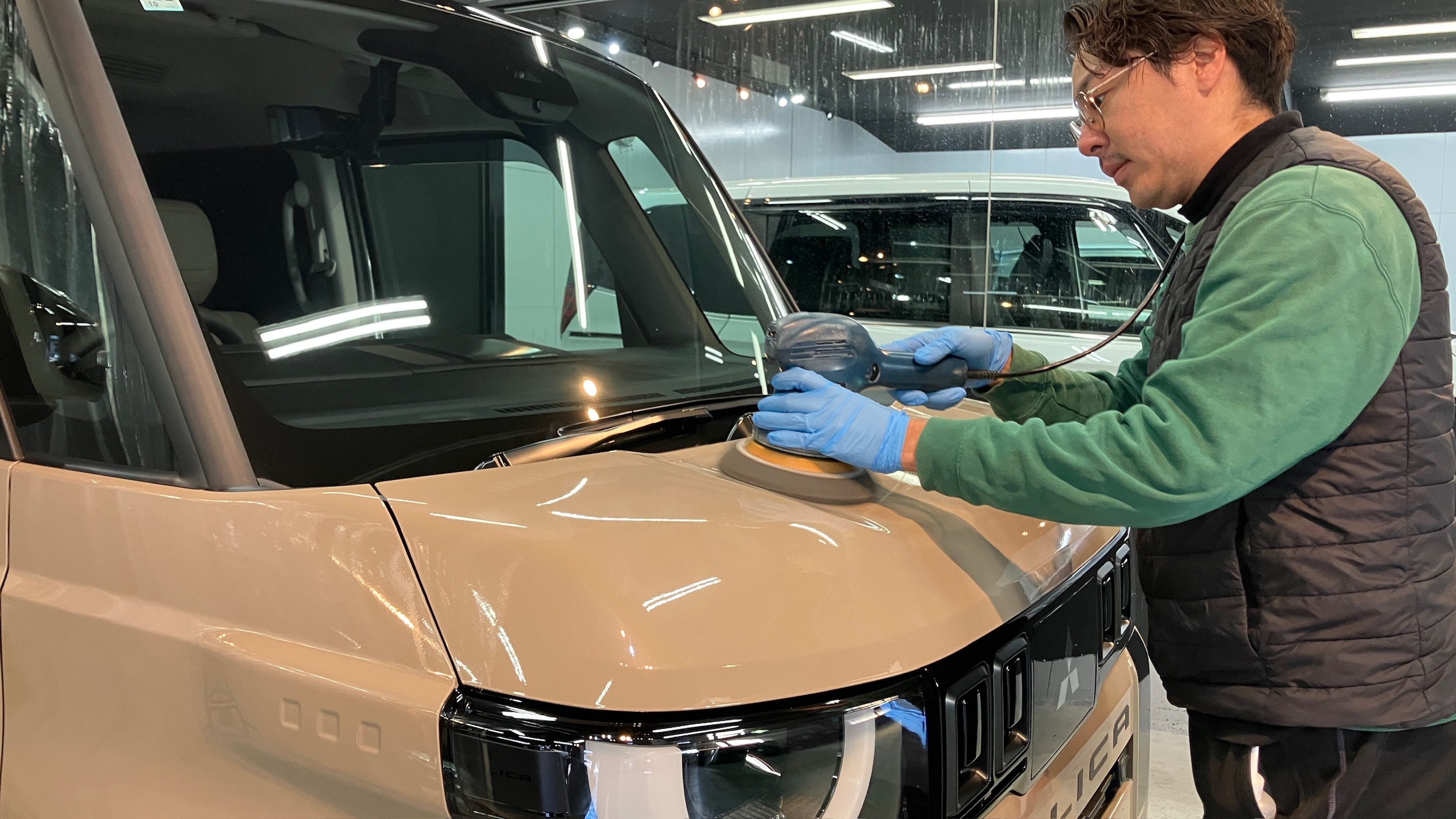 三菱・デリカミニ｜セラミックコーティング施工｜大阪の専門店 - カー