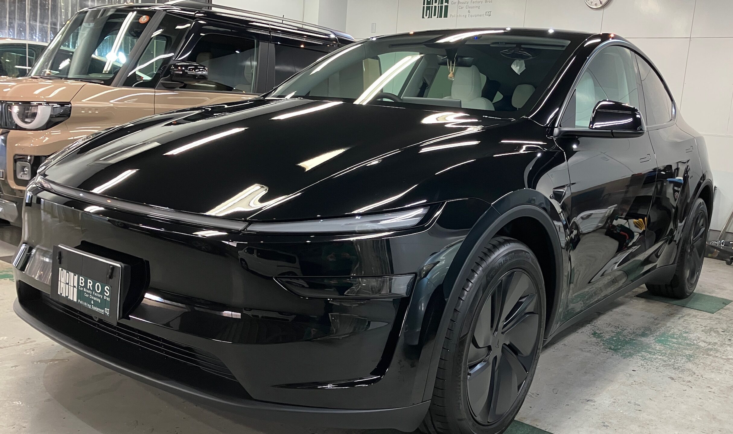 テスラ・モデルY:ガードグレイズ施工:完成写真2