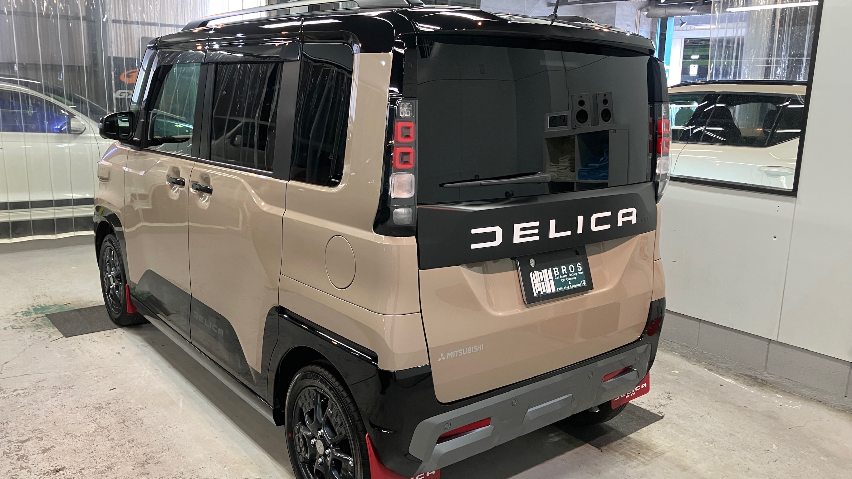 三菱・デリカミニ：アドバンスド施工：完成写真５