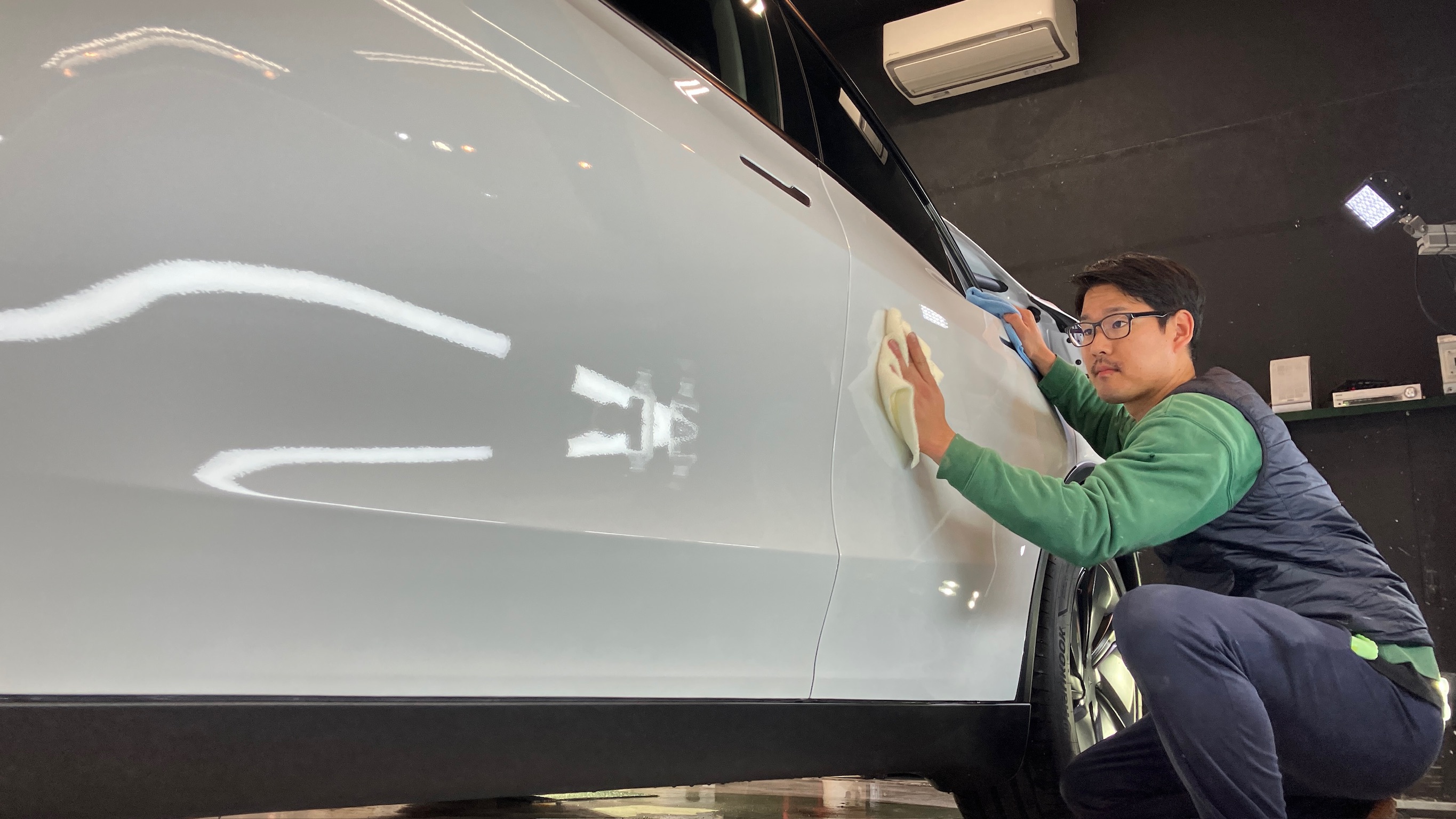 テスラ・モデルY:ガードグレイズ施工:施工写真2