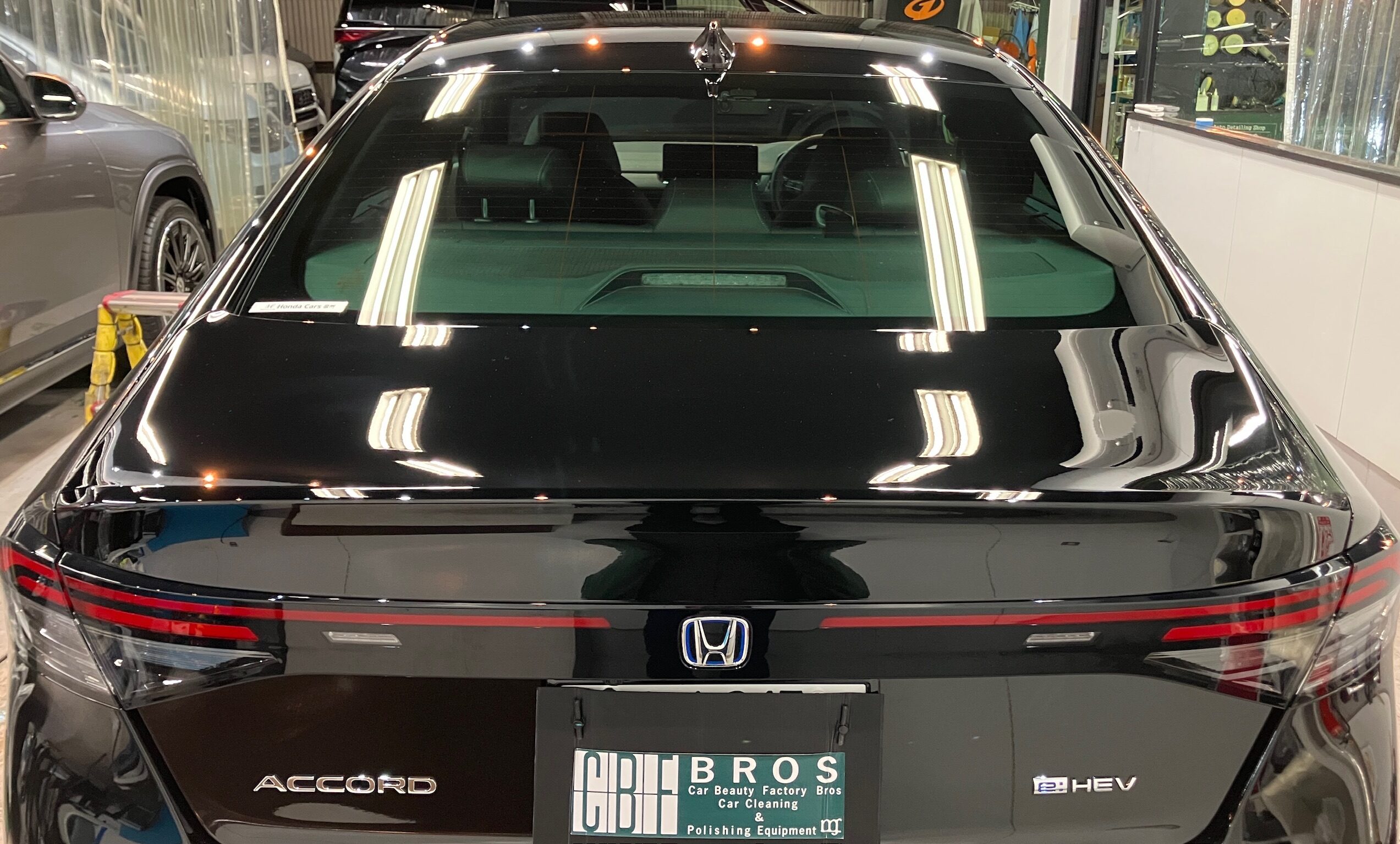 ホンダ・アコード：クラスM施工：完成写真４