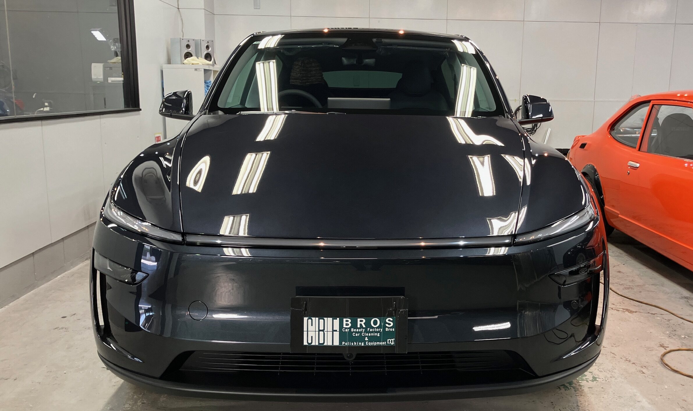 テスラ・モデルY：ガードグレイズ施工：完成写真１