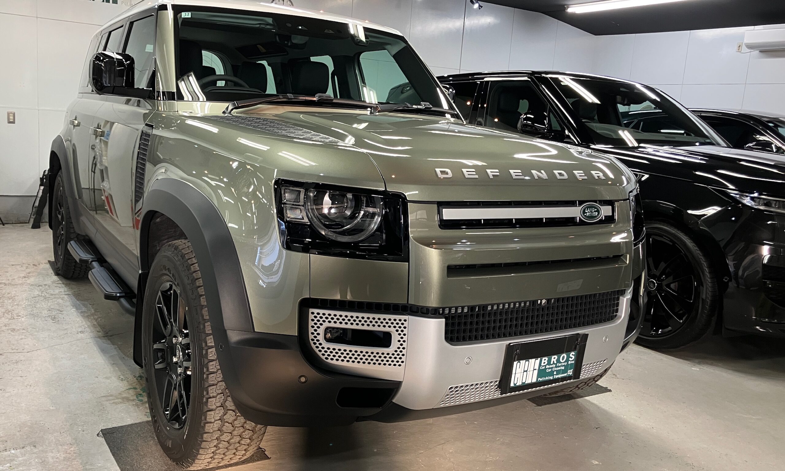 ランドローバー・ディフェンダー:ガードグレイズ施工:完成写真2