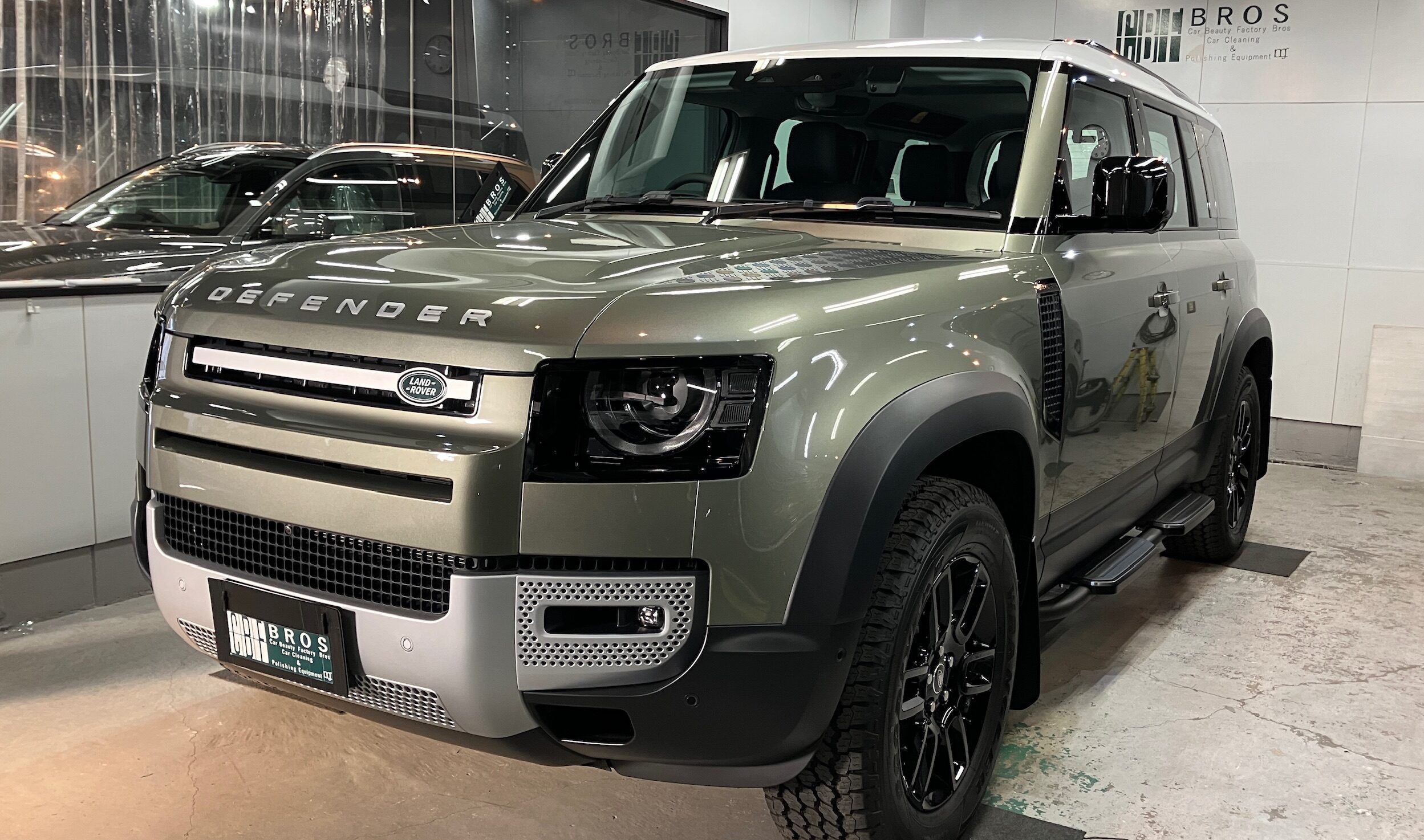 ランドローバー・ディフェンダー:ガードグレイズ施工:完成写真3
