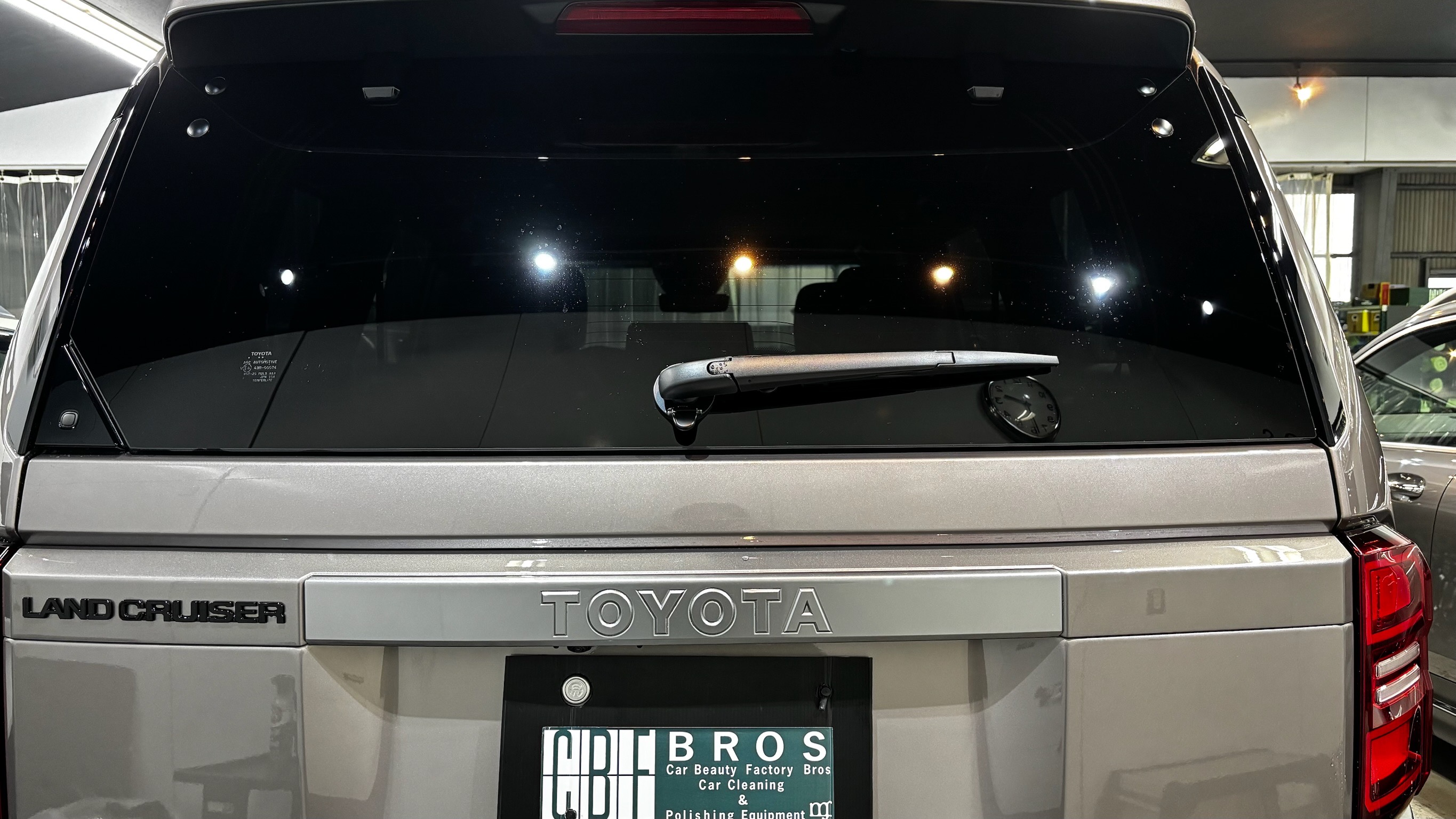 トヨタ・ランドクルーザー250：断熱カーフィルム施工：完成写真２
