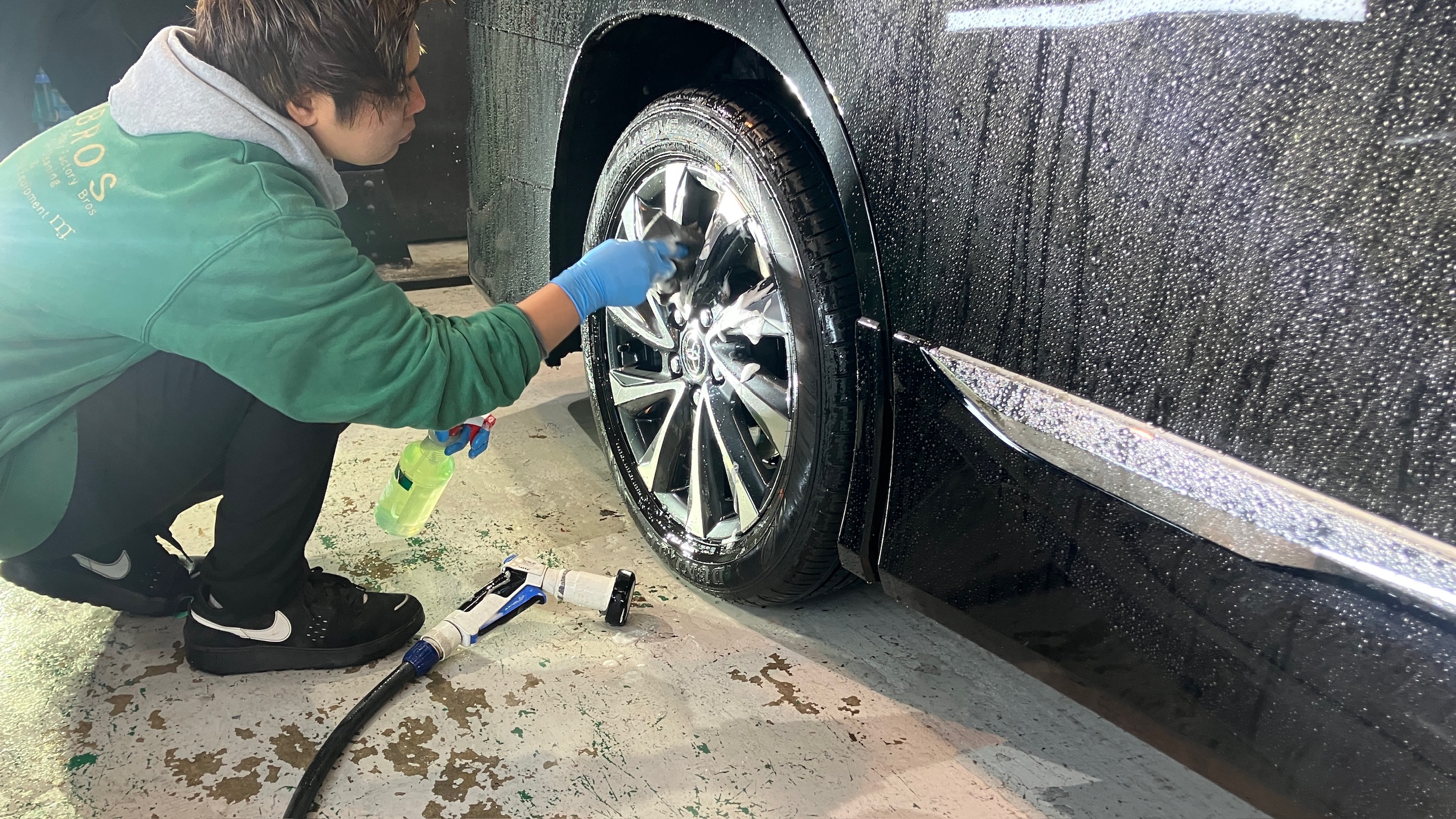 トヨタ・ヴォクシー：ガードグレイズ施工：施工写真１