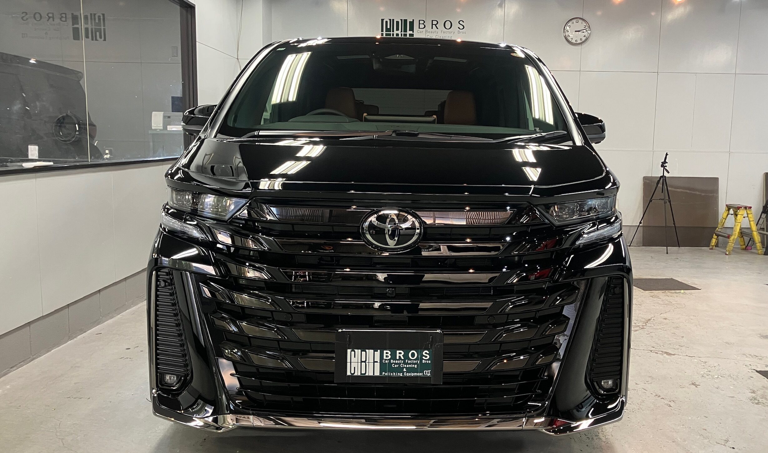 トヨタ・ヴェルファイア：アドバンスド施工：完成写真１