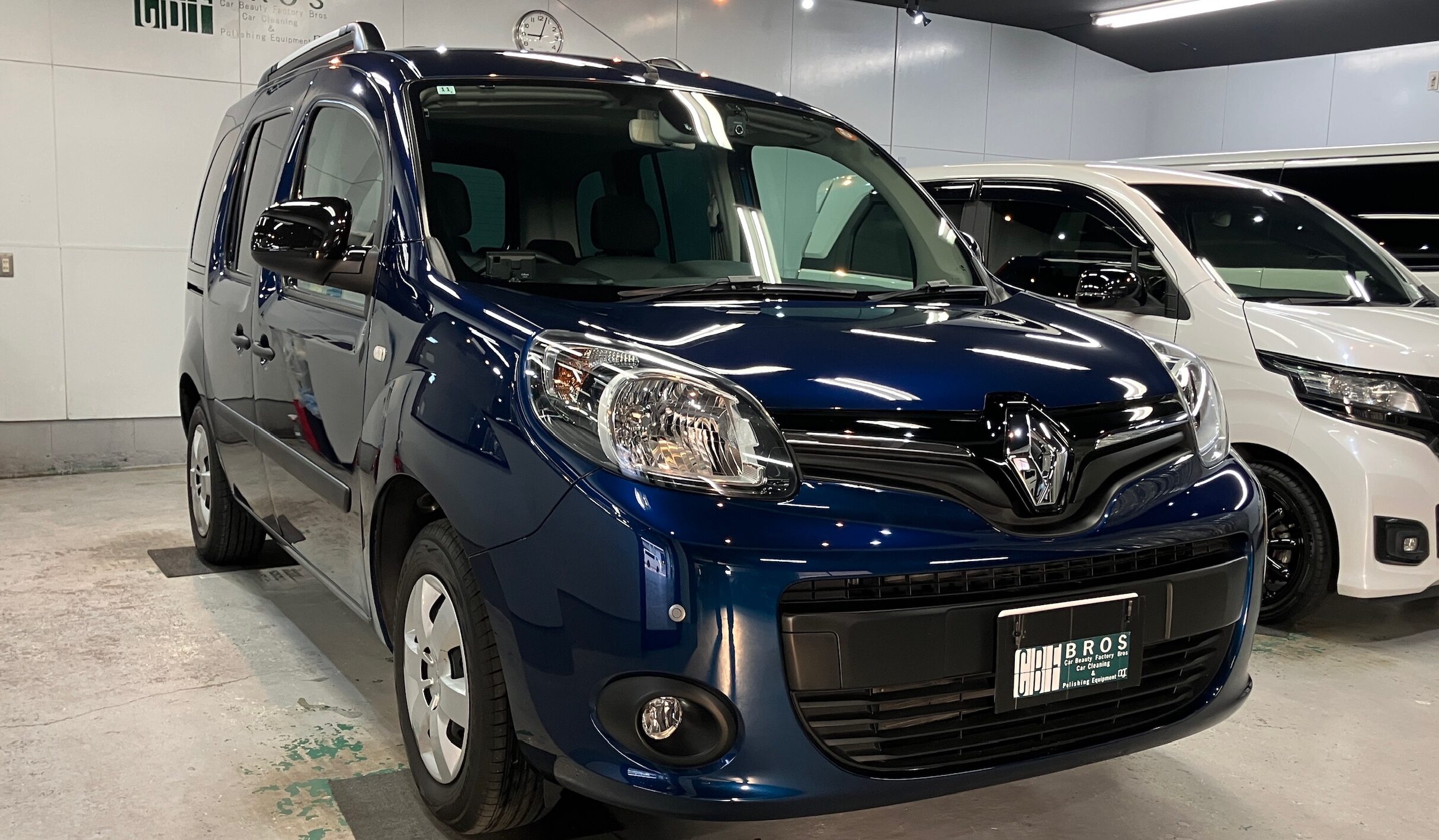 ルノー・カングー:ガードグレイズ施工:完成写真4