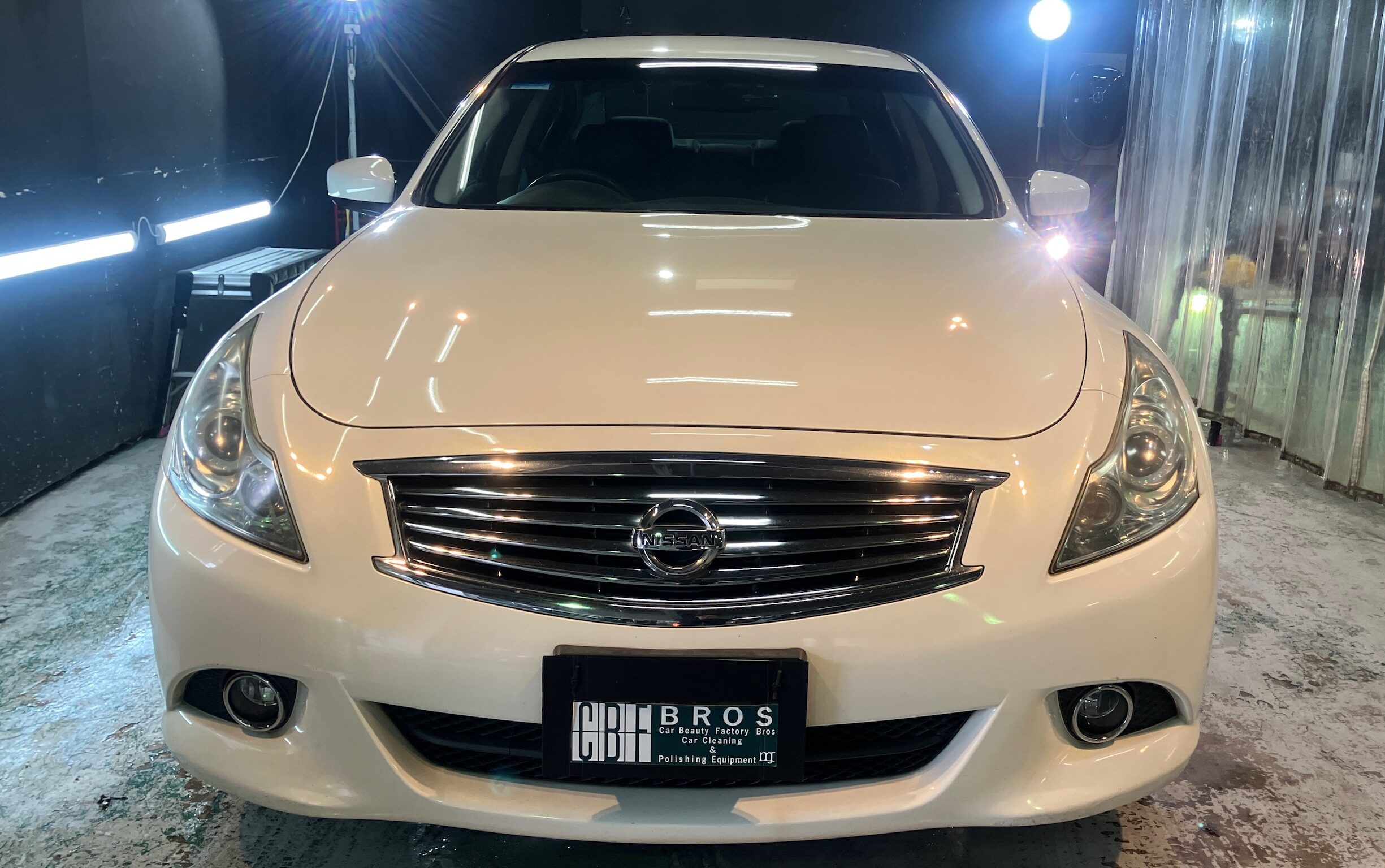 日産・スカイライン：ヘッドライト修復：施工写真１