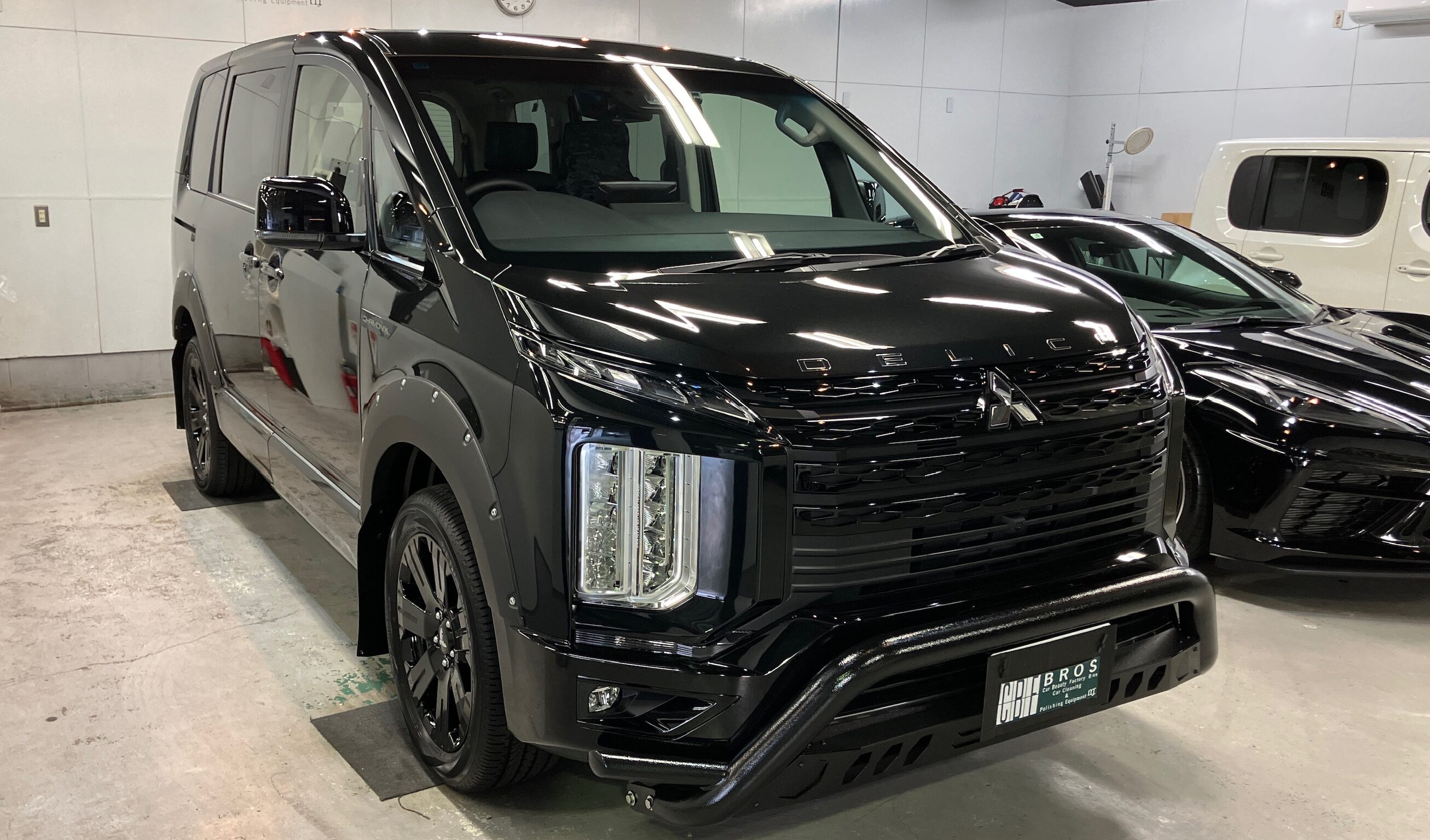 三菱・デリカ：ガードグレイズ施工：完成写真２