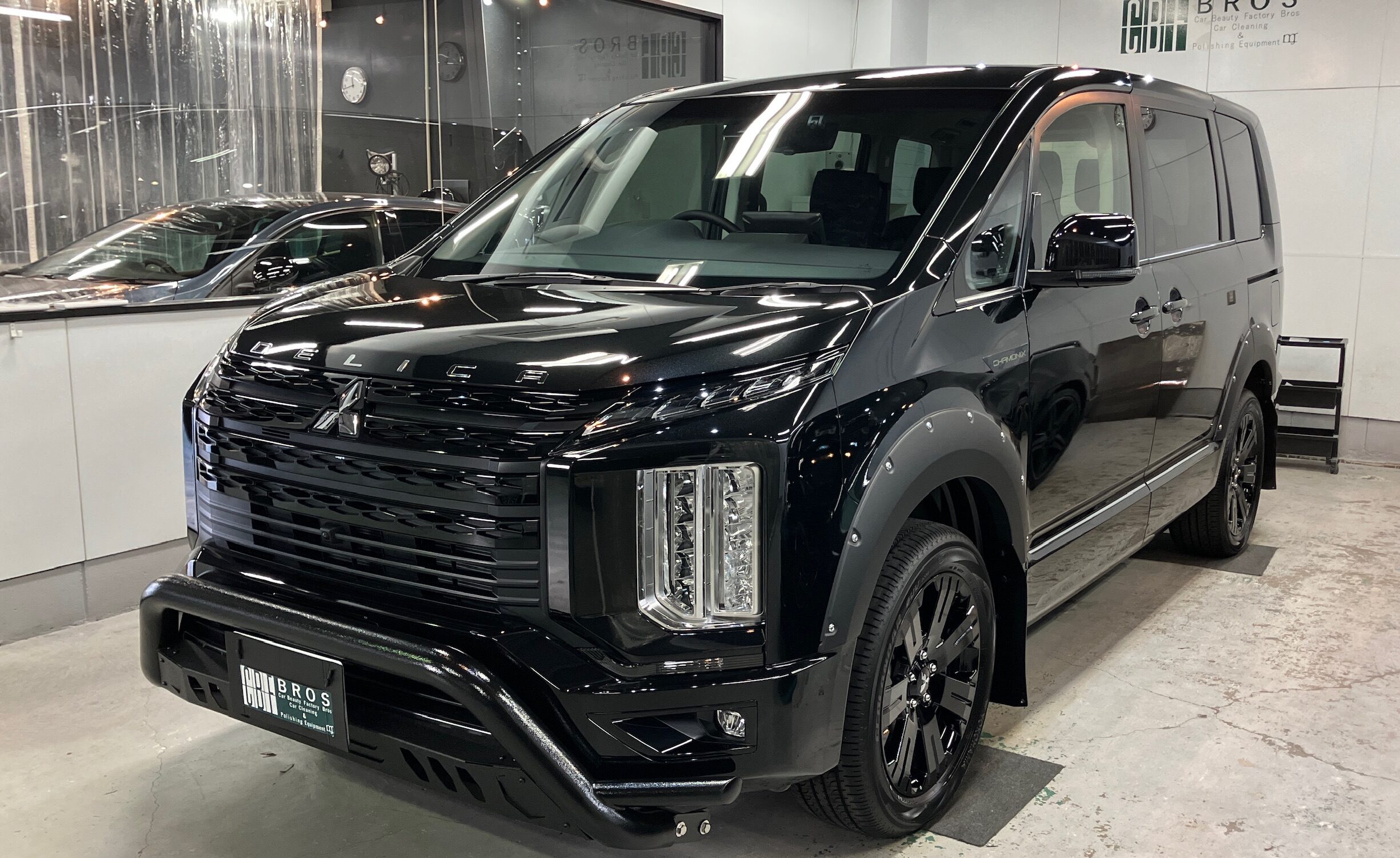 三菱・デリカ：ガードグレイズ施工：完成写真３