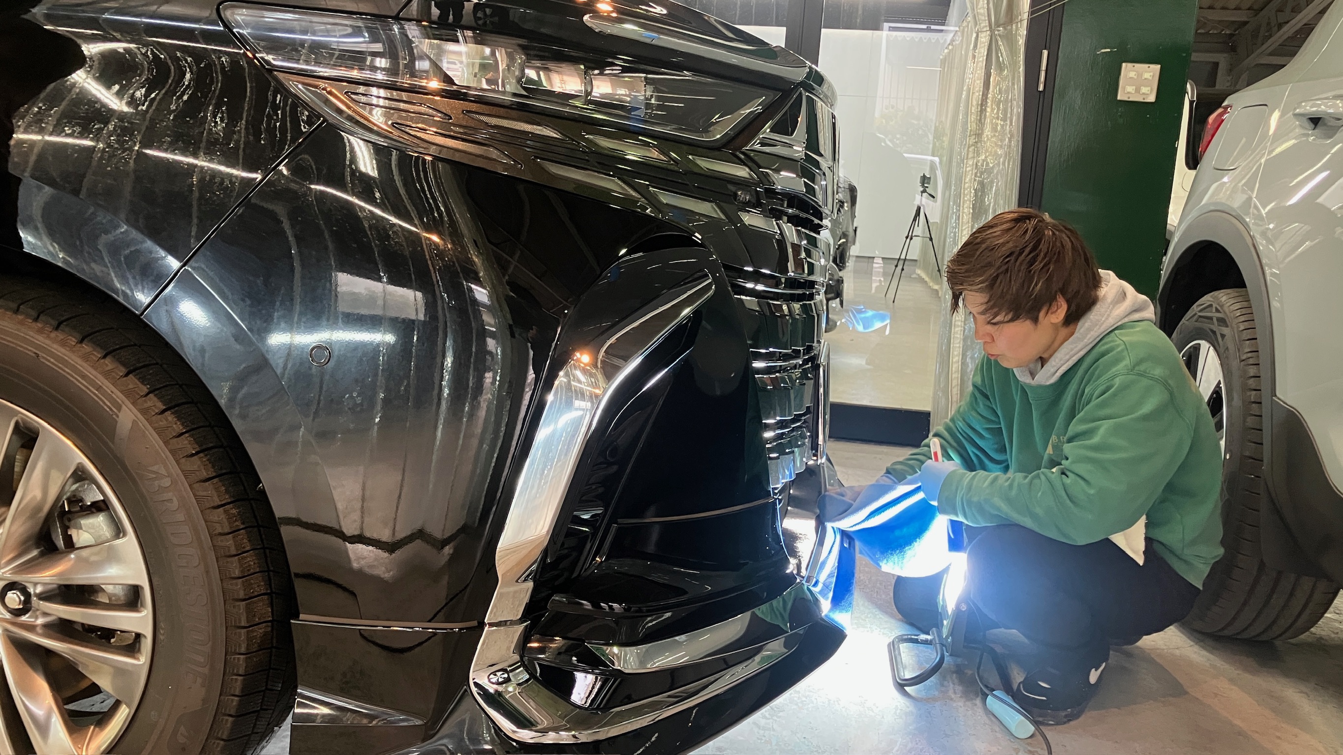 トヨタ・アルファード:ガードグレイズ施工:施工写真2