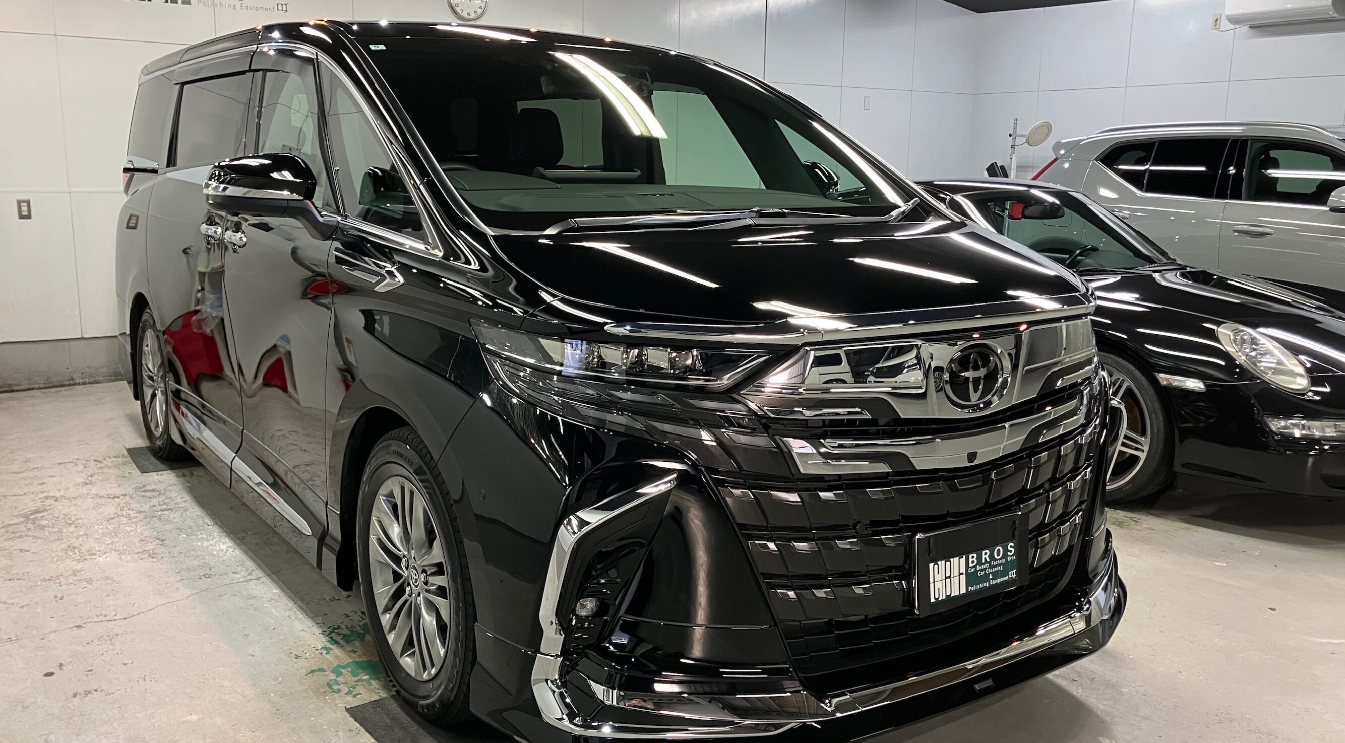 トヨタ・アルファード：ガードグレイズ施工：完成写真４