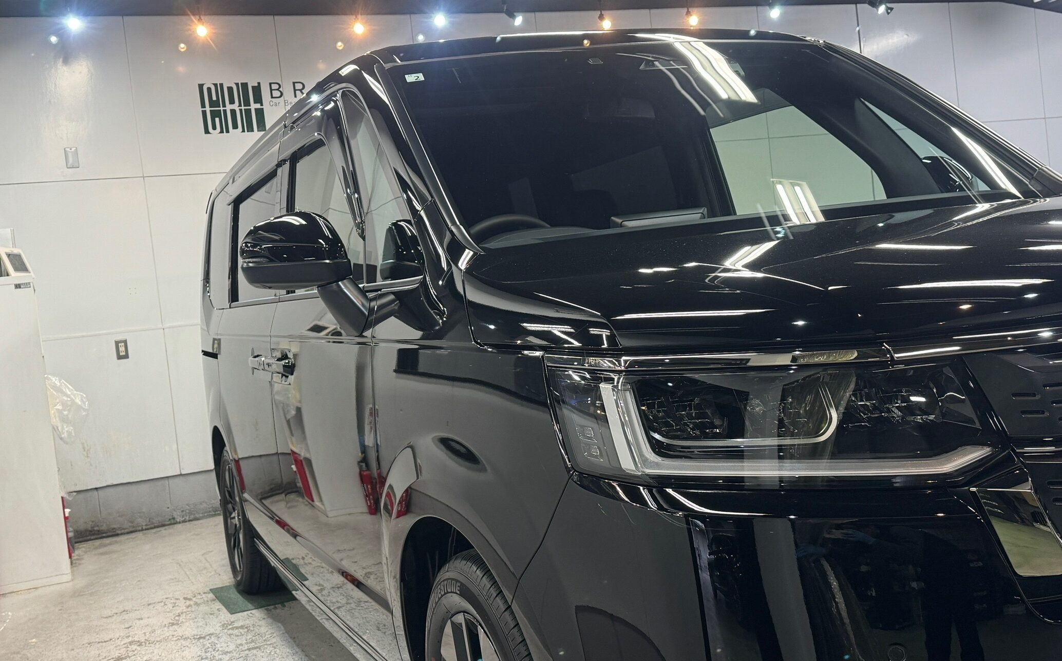 ホンダ・ステップワゴン：ガードグレイズ：完成写真３