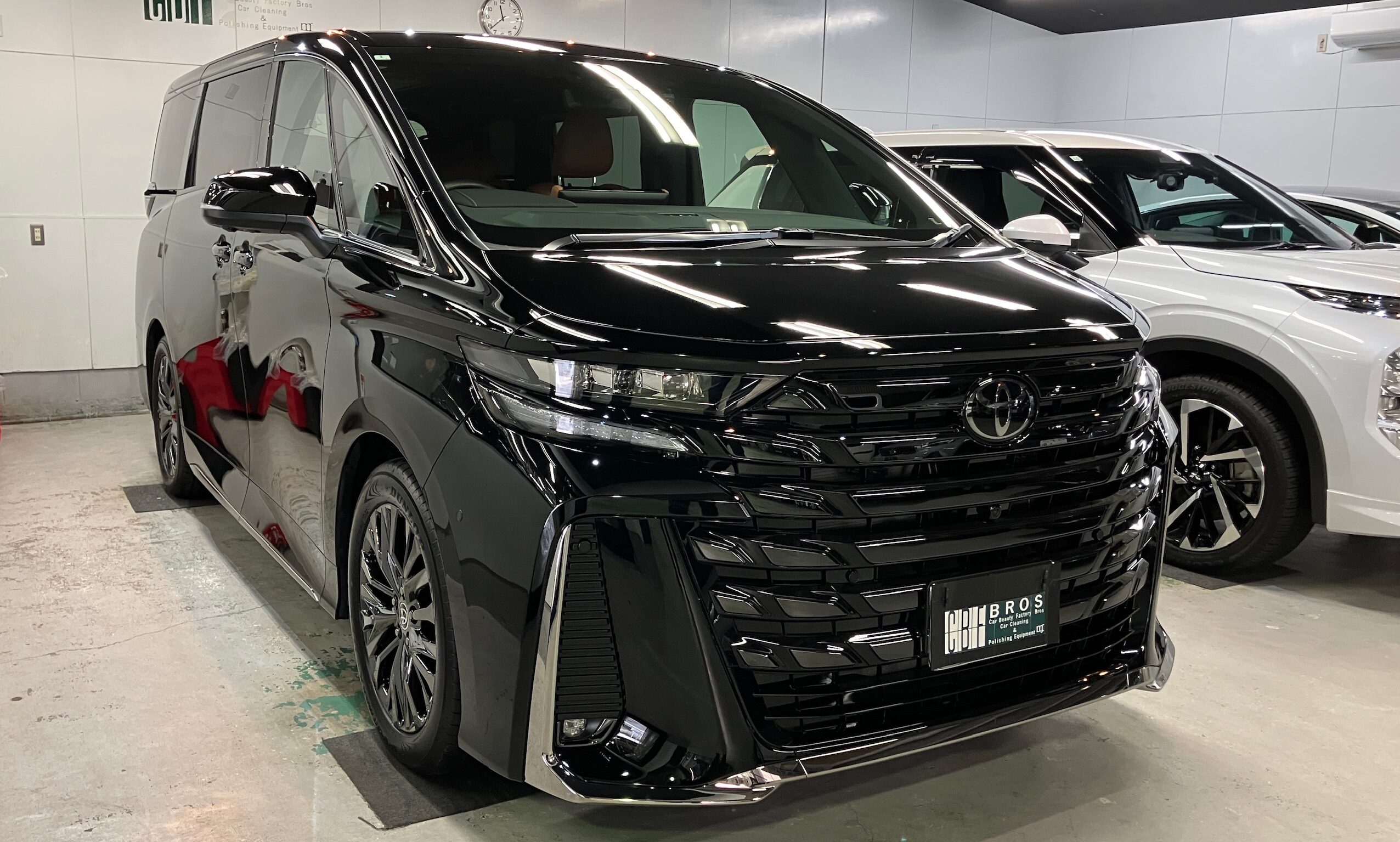 トヨタ・ヴェルファイア:アドバンスド施工:完成写真2