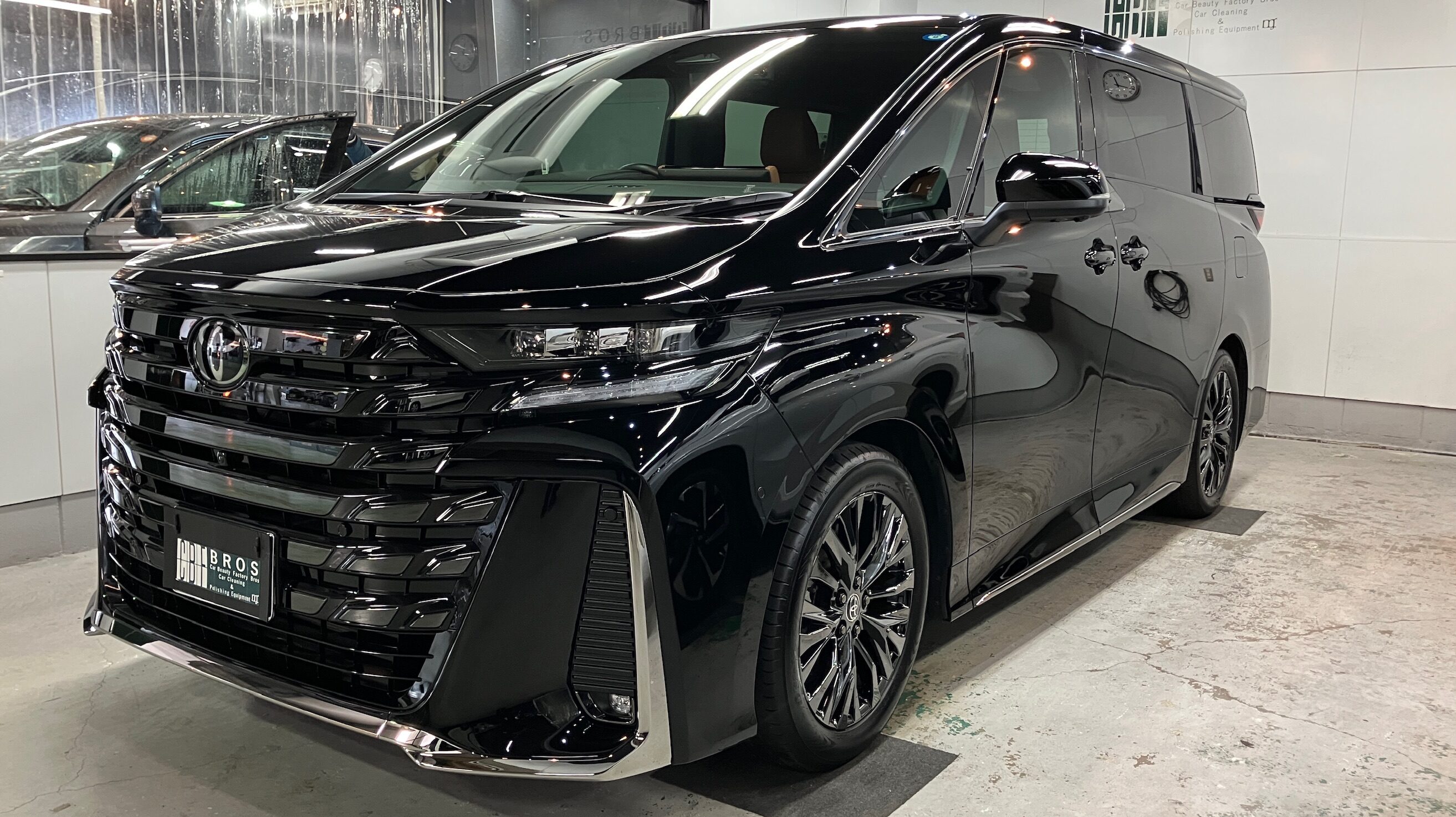 トヨタ・ヴェルファイア:アドバンスド施工:完成写真3