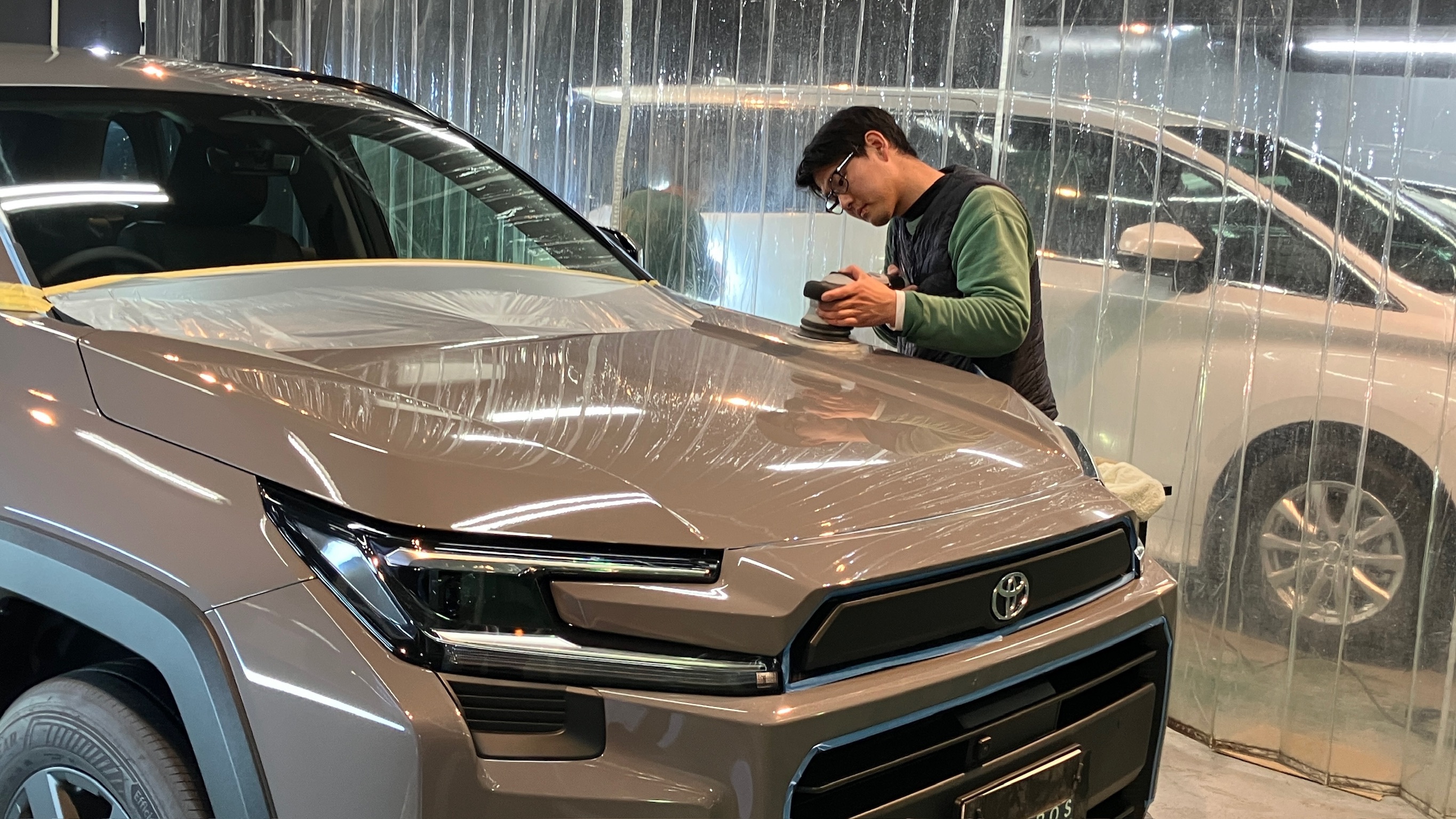 トヨタ・ガードグレイズ:ガラスコーティング施工:施工写真1