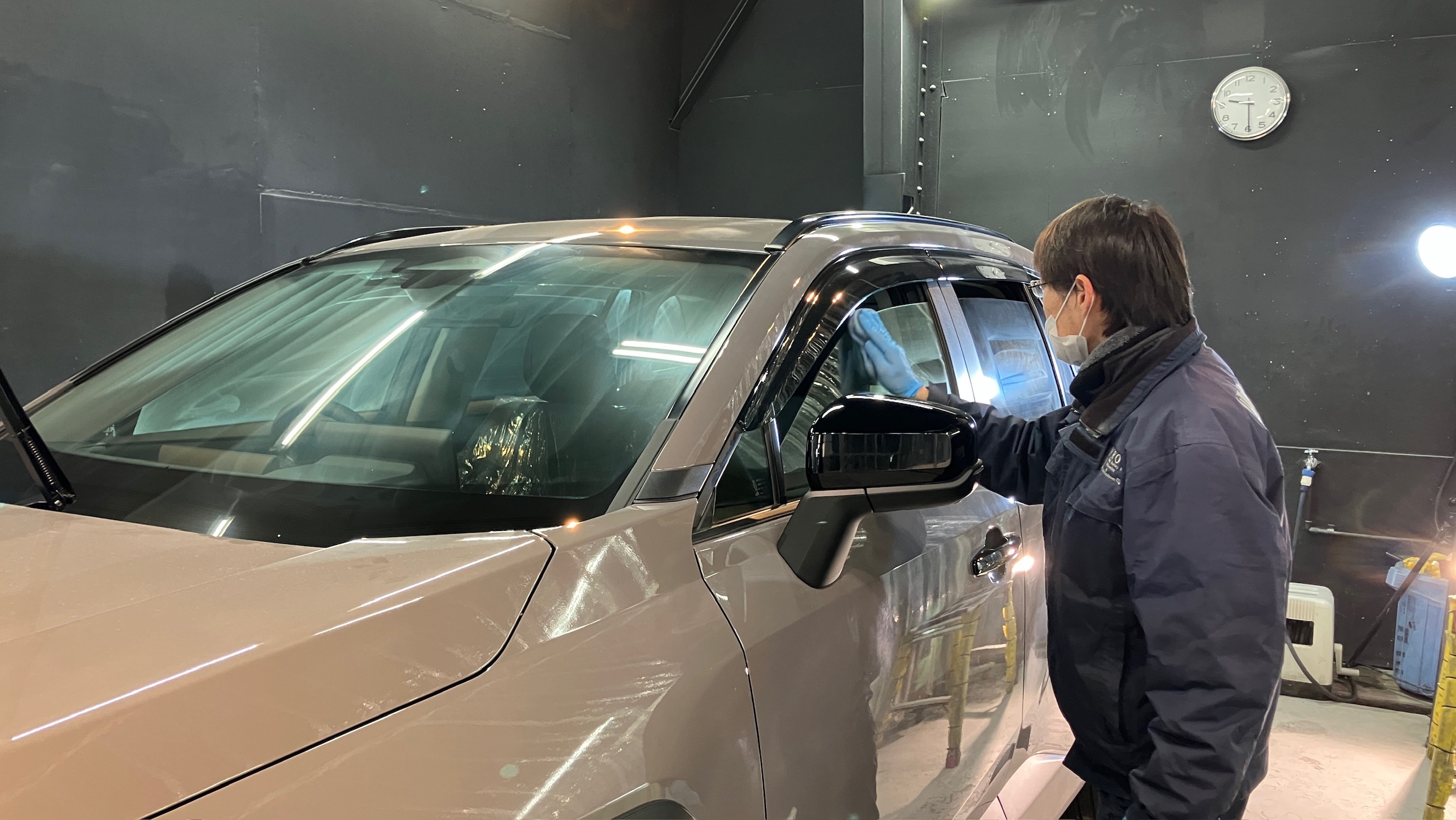 トヨタ・ガードグレイズ:ガラスコーティング施工:施工写真2