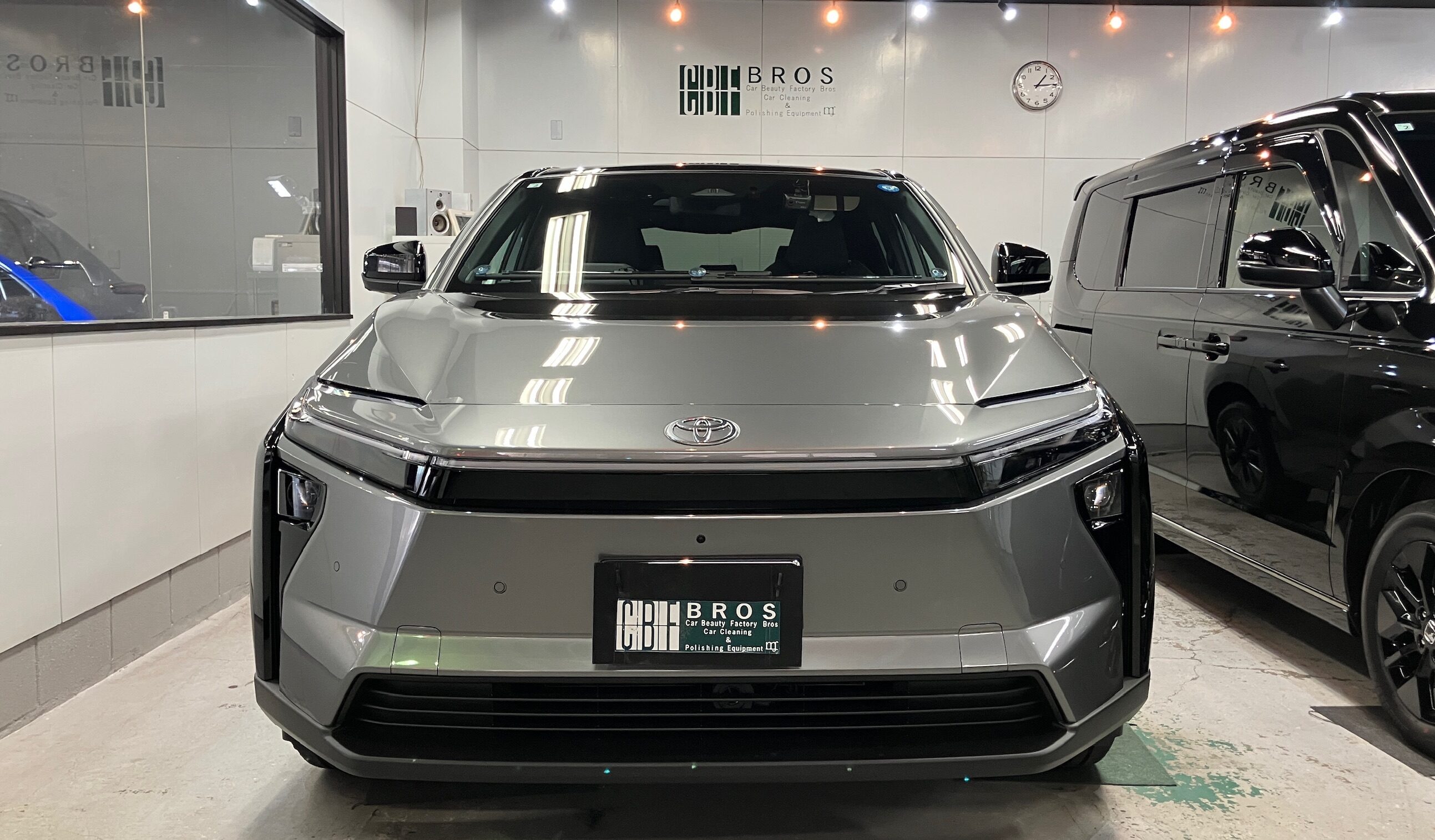 トヨタ・ｂｚ4ｘ：ガードグレイズ施工：完成写真１