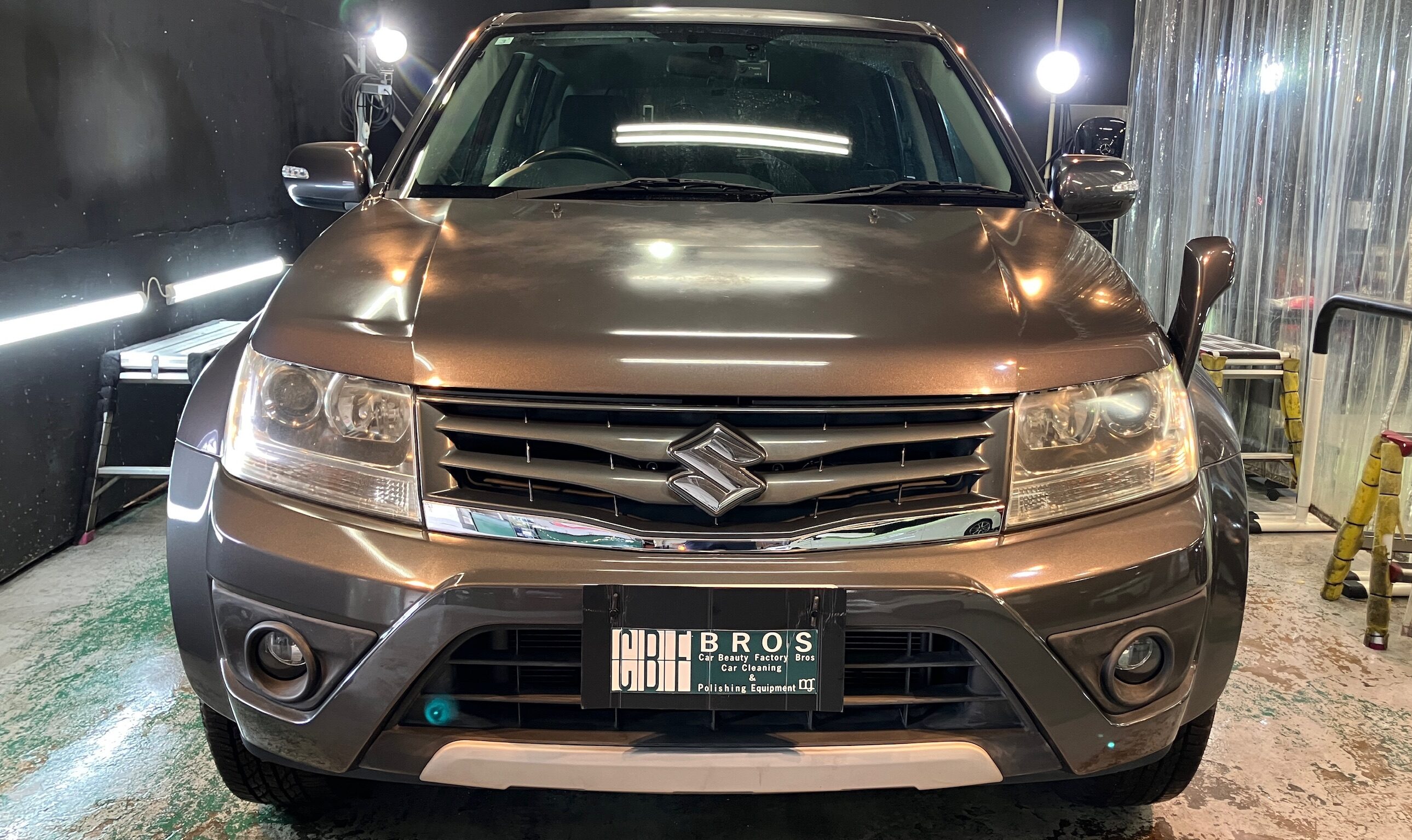 スズキ・エスクード：ヘッドライトリファイン施工：施工写真１