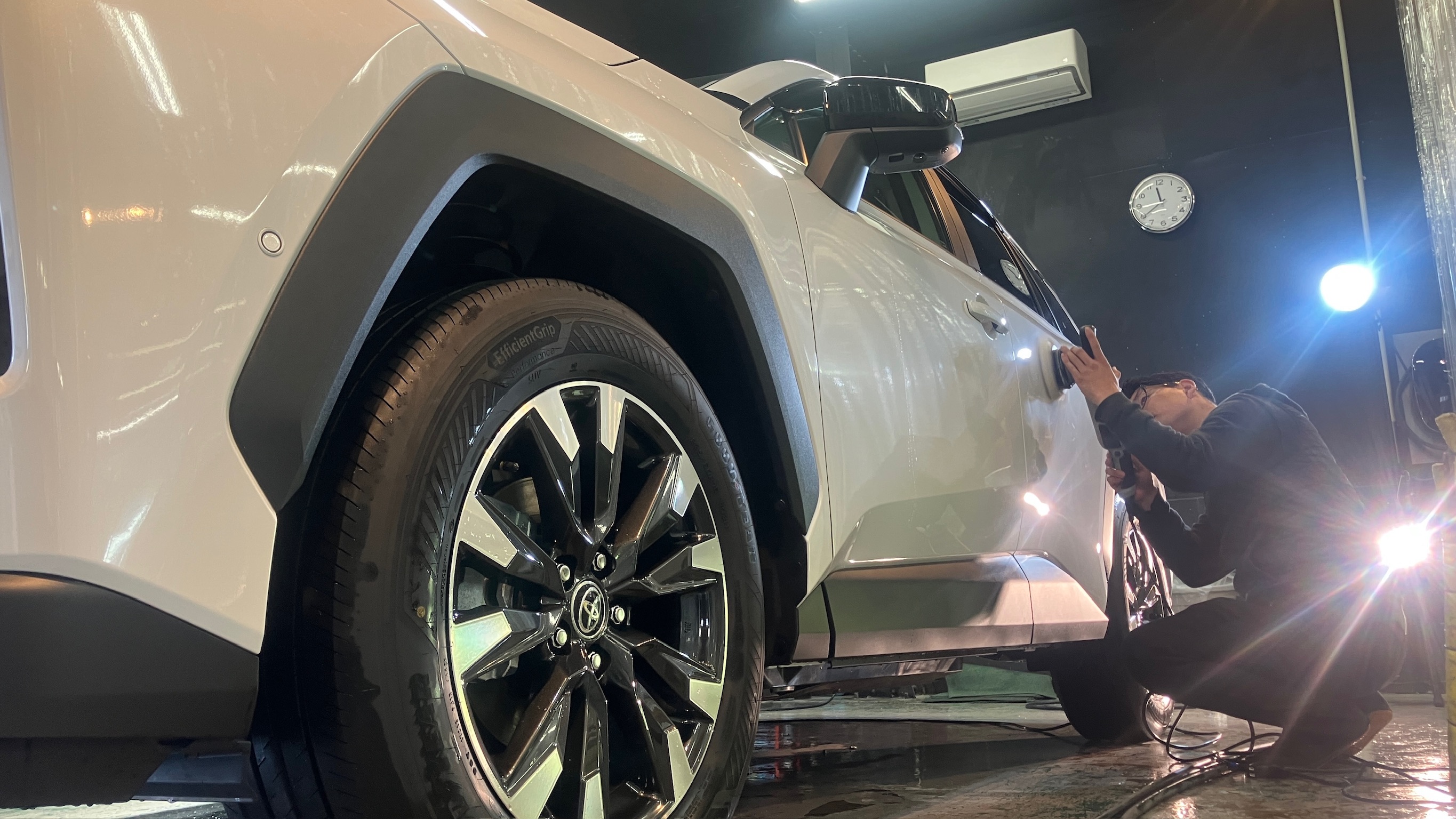 トヨタ・RAV4:ガードグレイズ施工:施工写真2