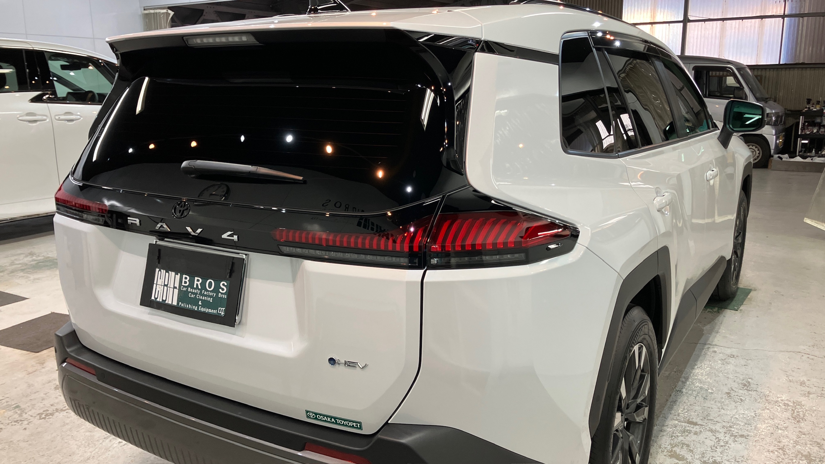 トヨタ・RAV4:ガードグレイズ施工:完成写真4