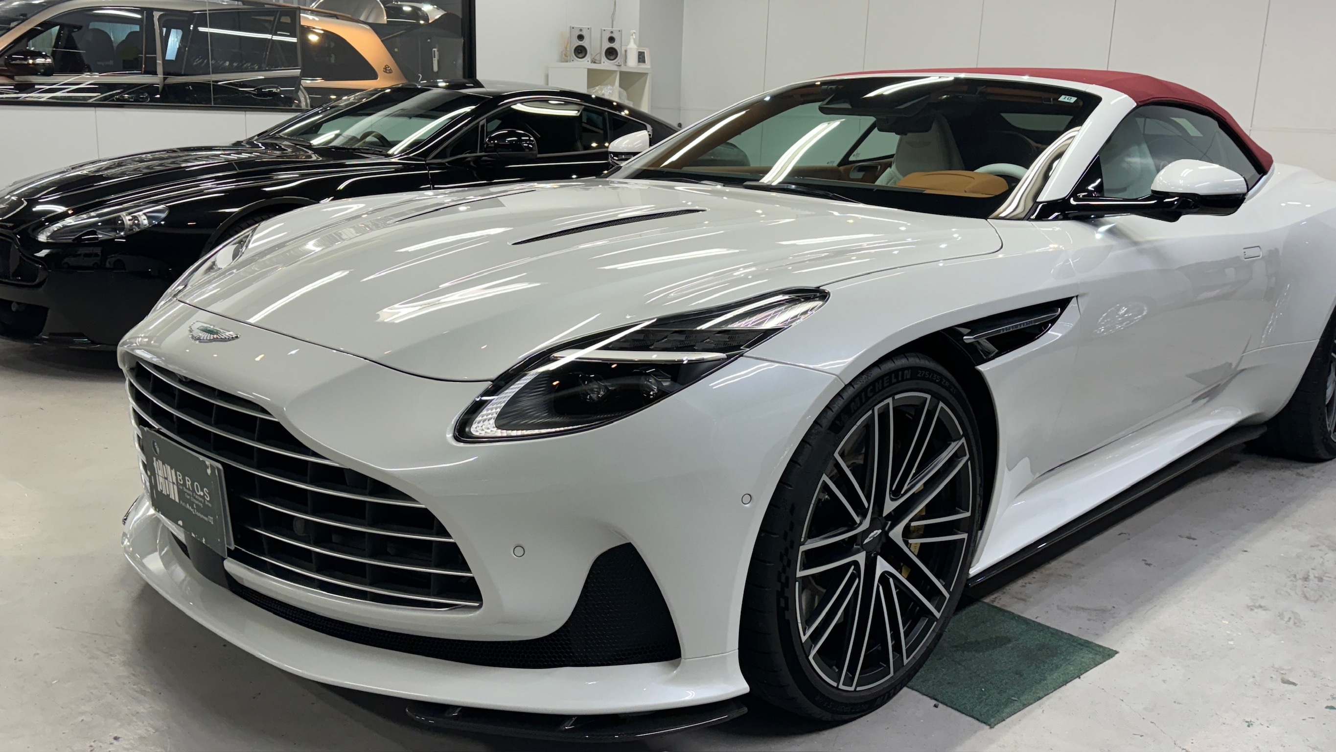 密閉型コーティングブース