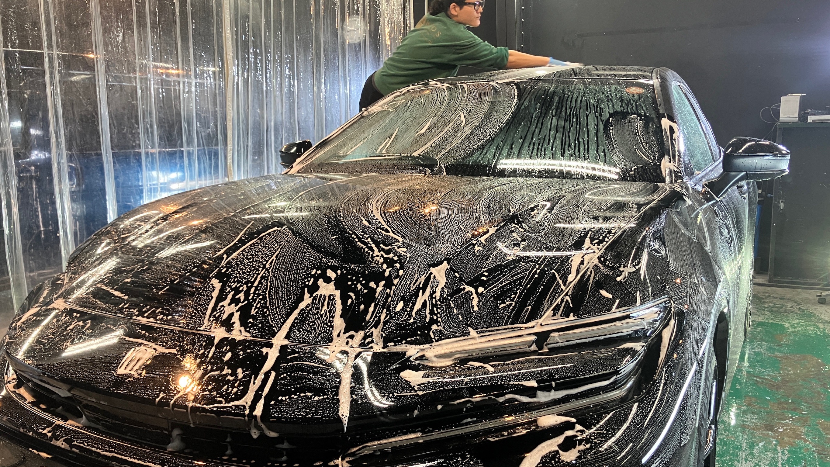 トヨタ・クラウンスポーツ:メンテナンス:施工写真1