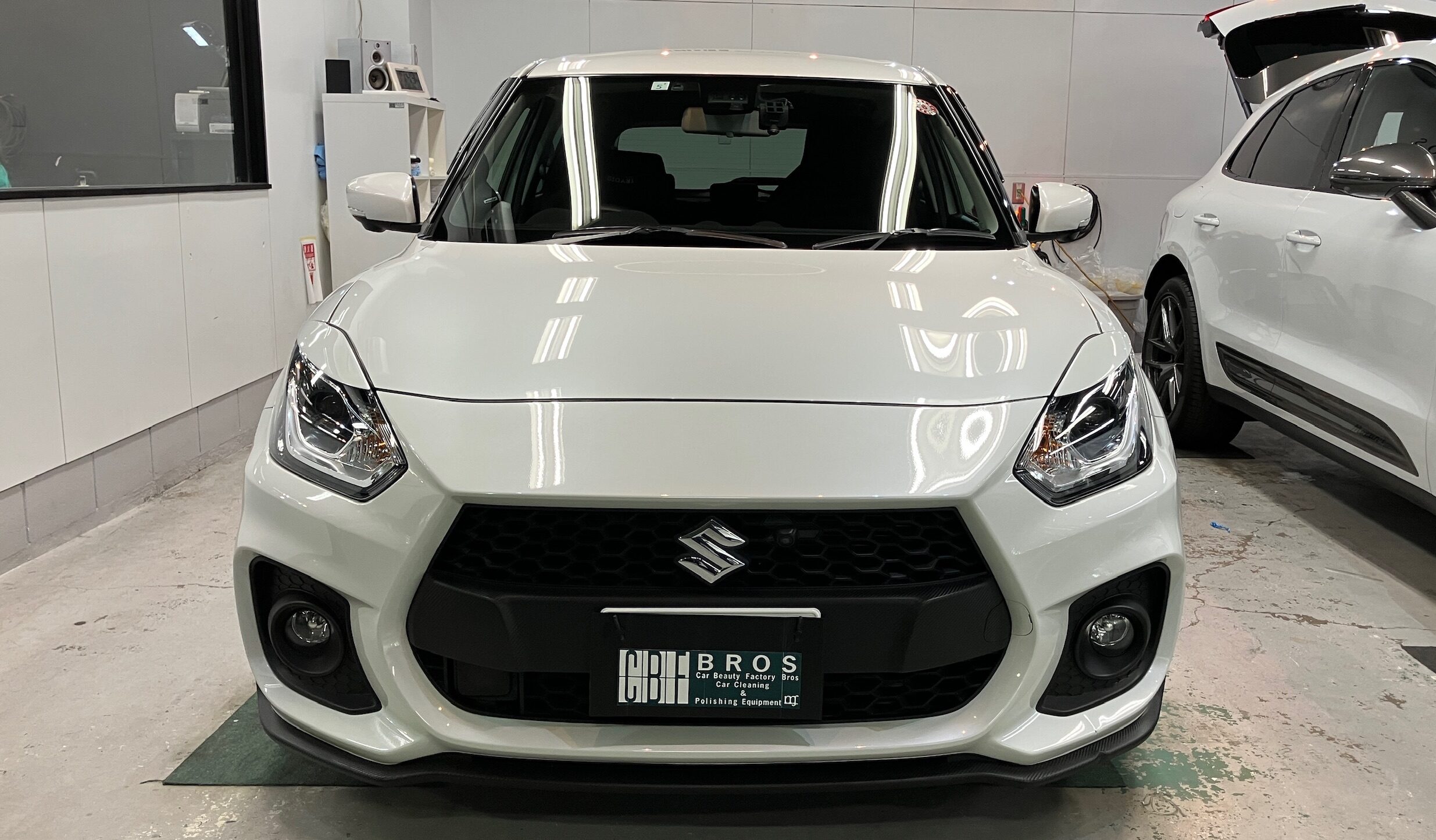 スズキ・スイフト：セラミック施工：完成写真１