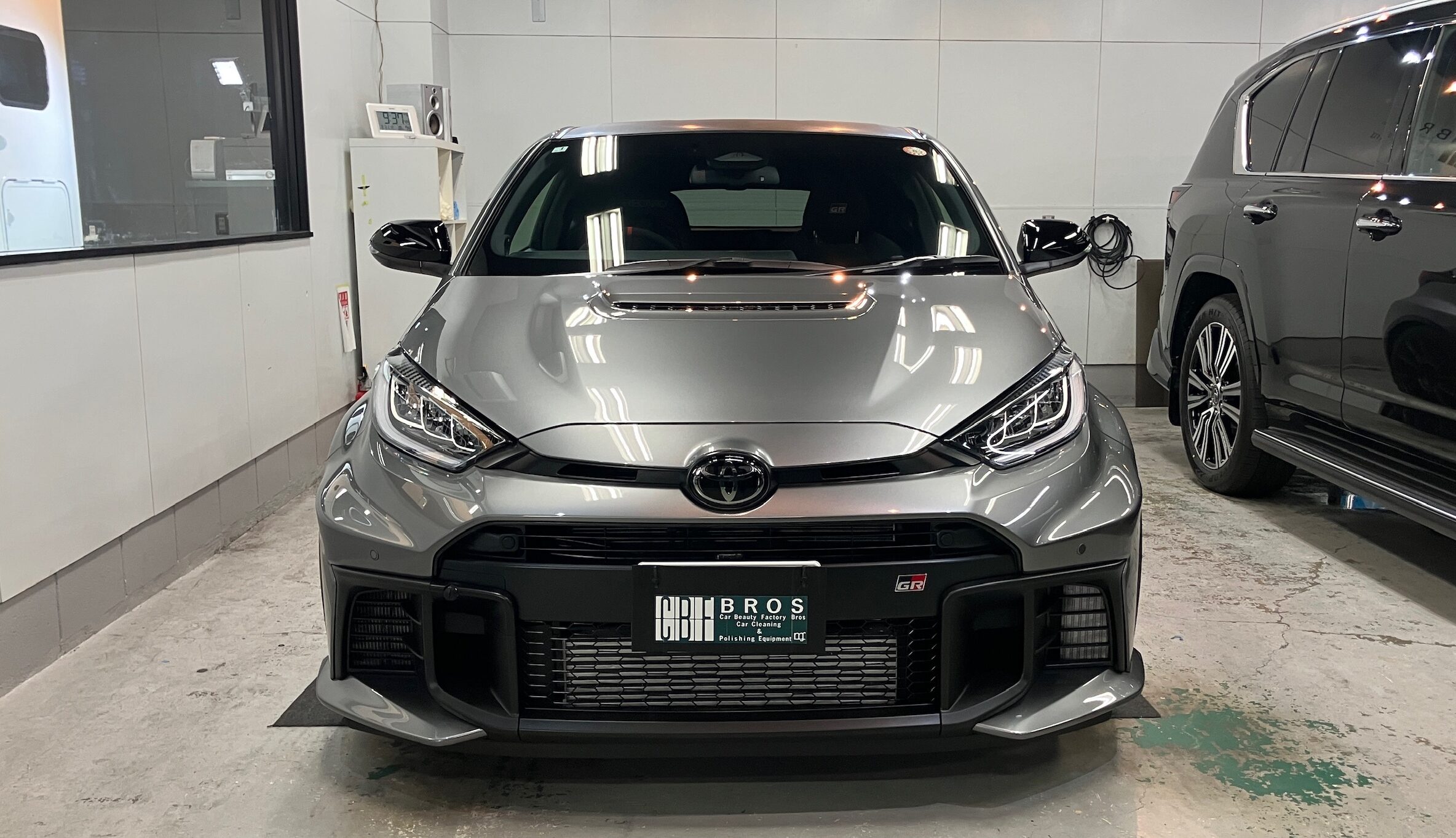 トヨタ・GRカローラ：セラミック施工：完成写真１