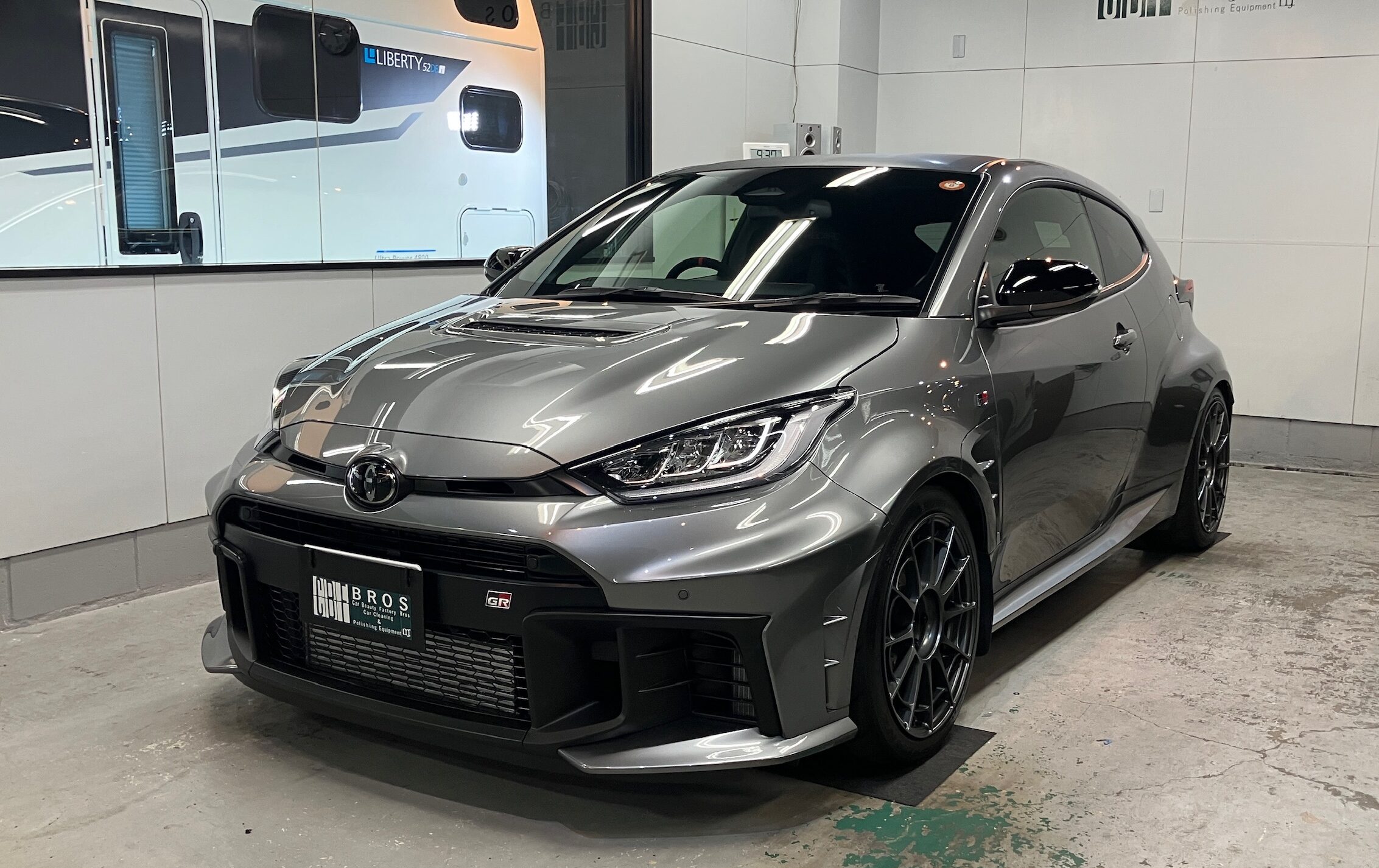 トヨタ・GRカローラ：セラミック施工：完成写真2