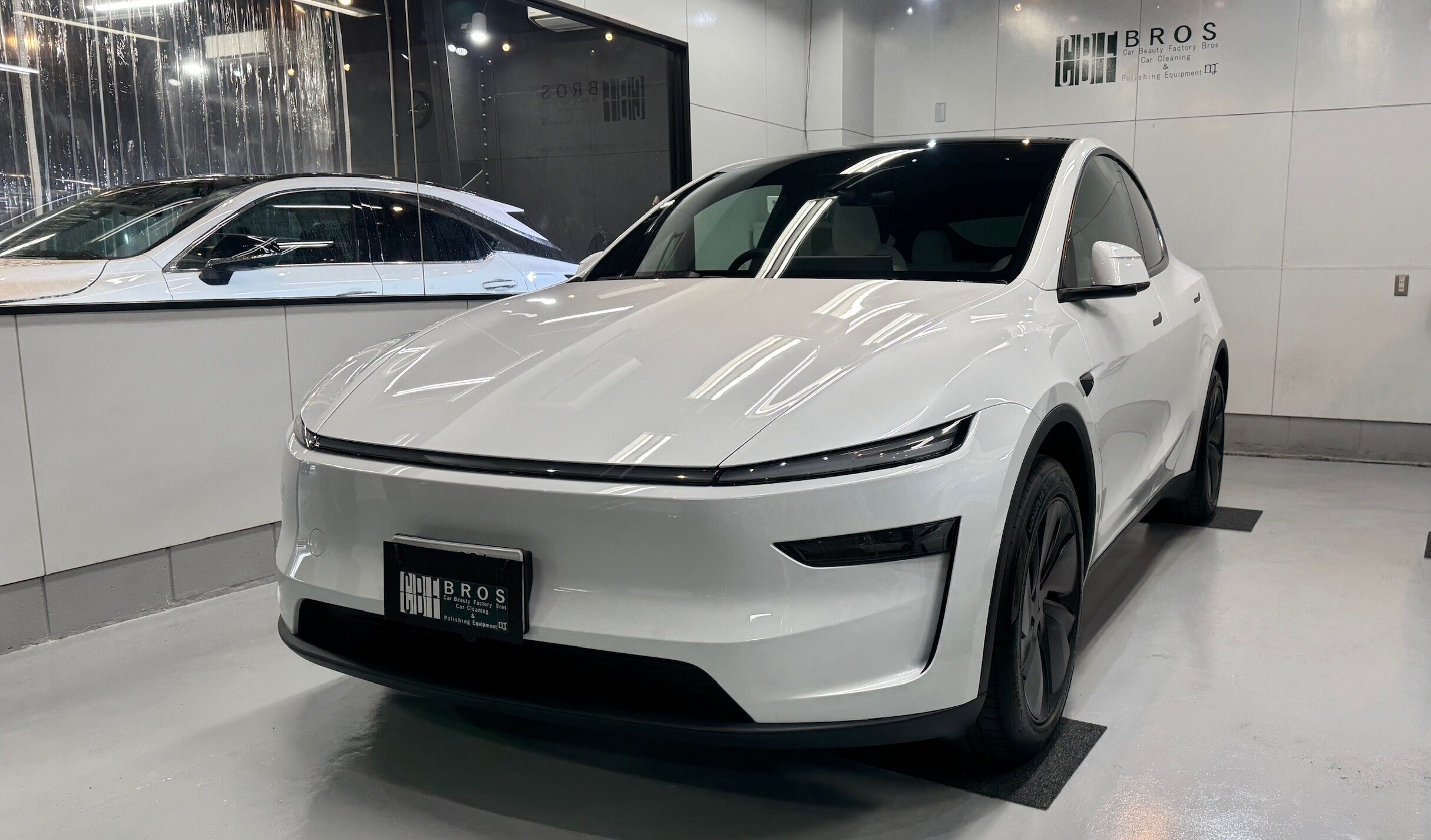 テスラ・モデルY：アドバンスド施工：完成写真３