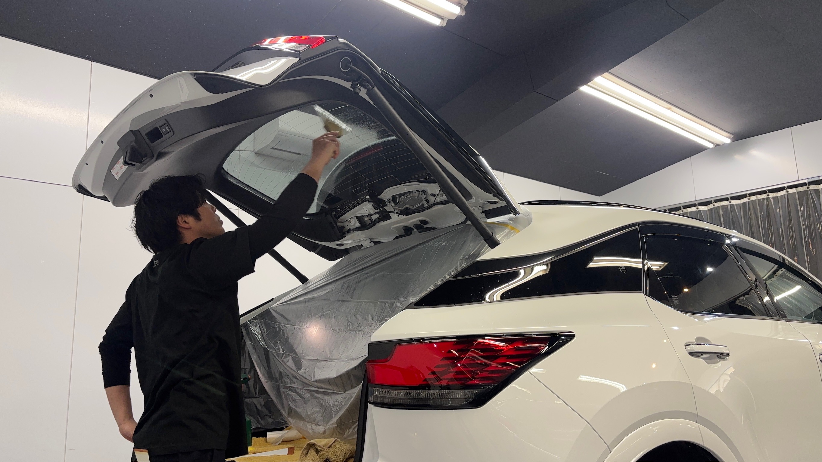 レクサス・RX:断熱カーフィルム施工:施工写真2